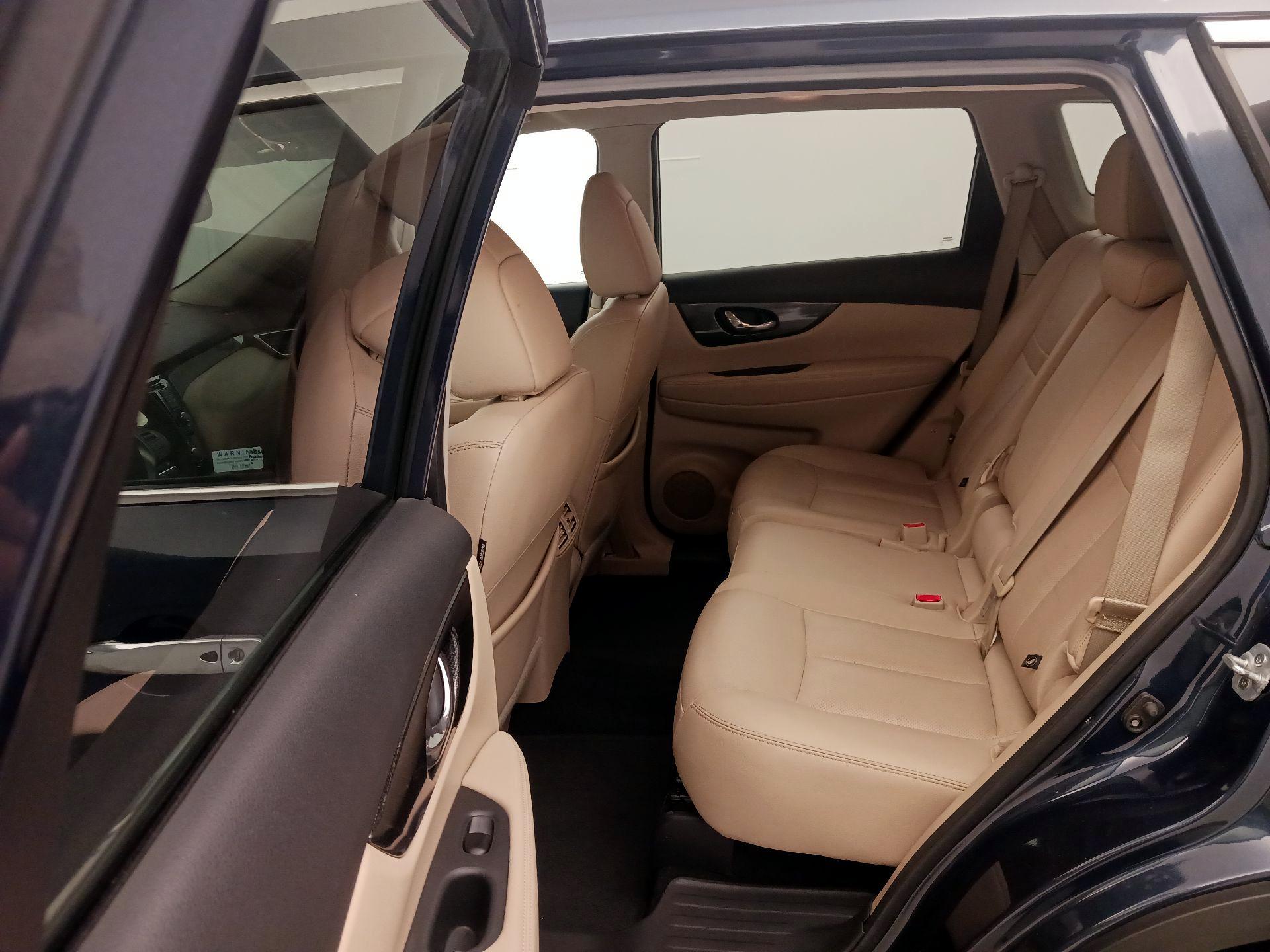 Thumbnail: 2016 Nissan Rogue - 20