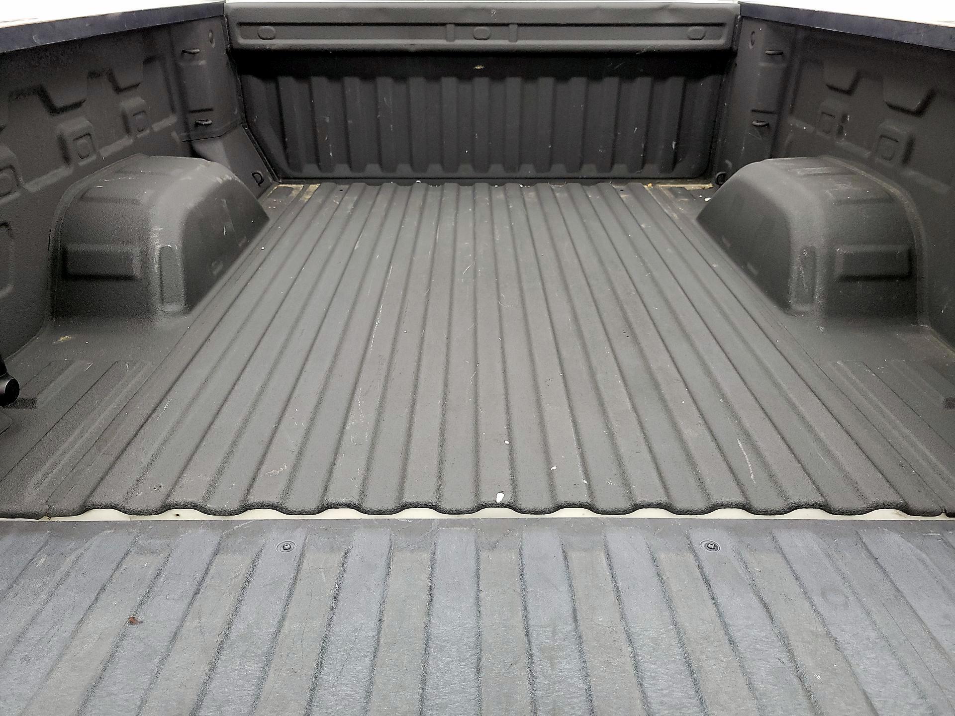 Thumbnail: 2020 Chevrolet Silverado 1500 - 20