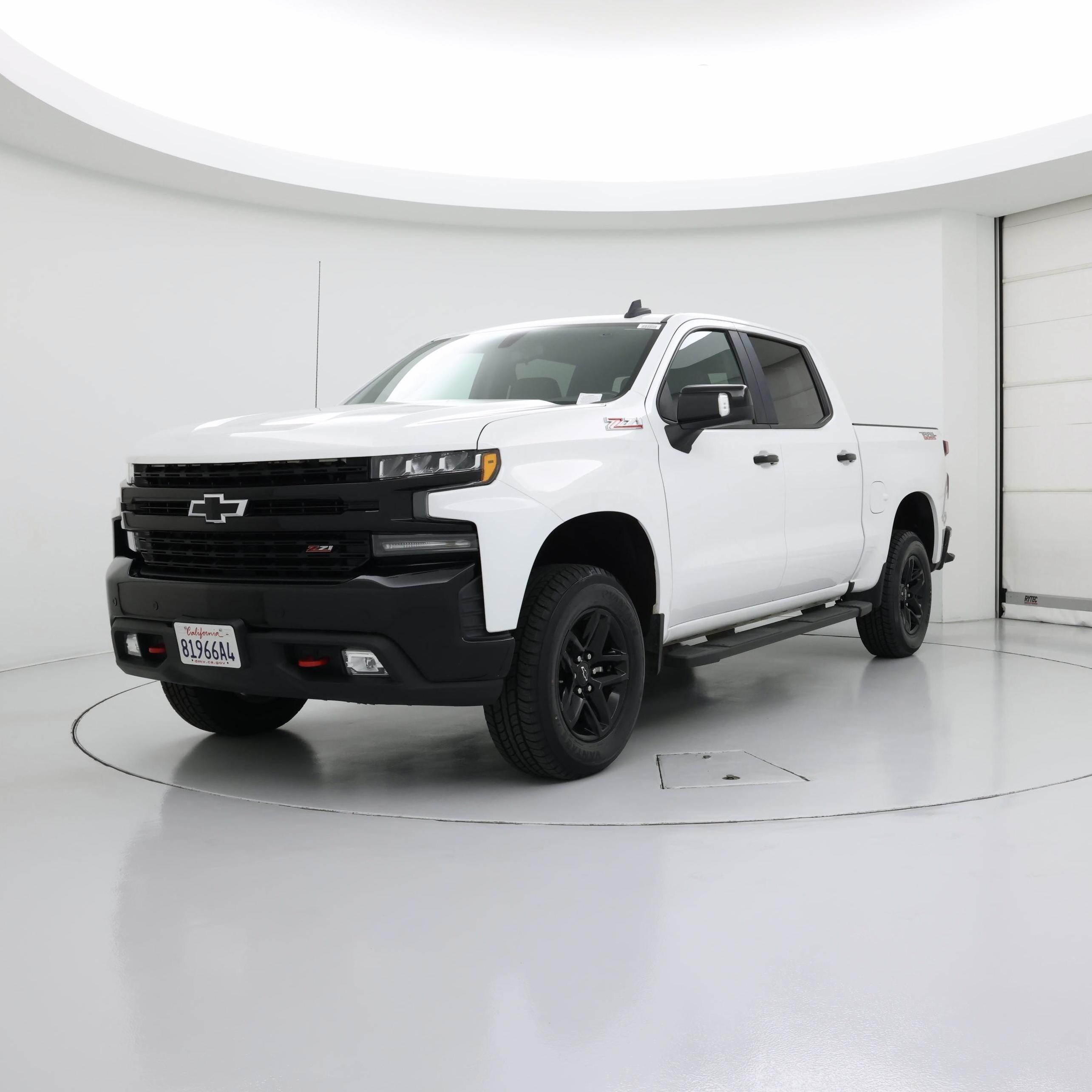 Thumbnail: 2020 Chevrolet Silverado 1500 - 4