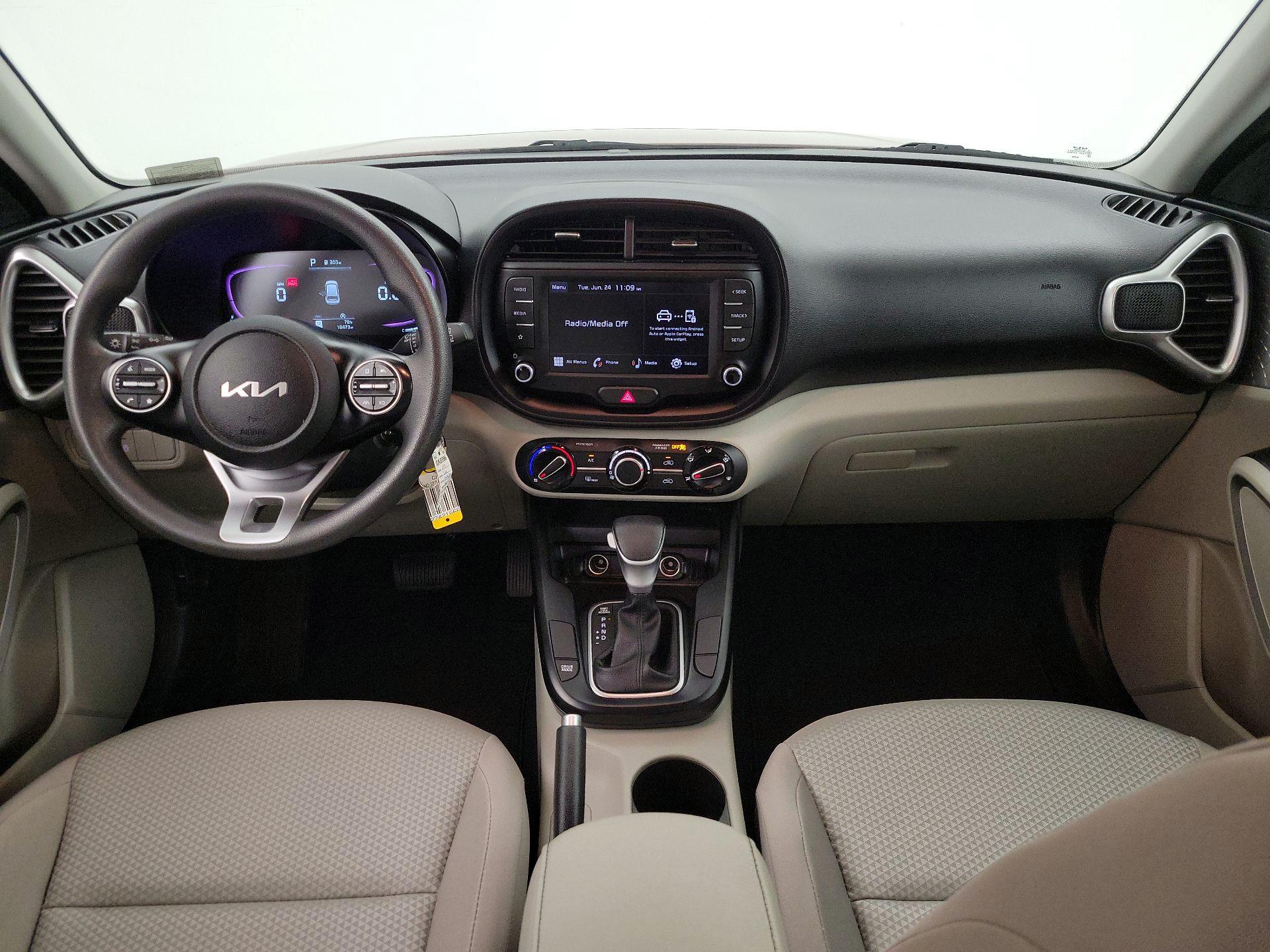 Thumbnail: 2023 Kia Soul - 9