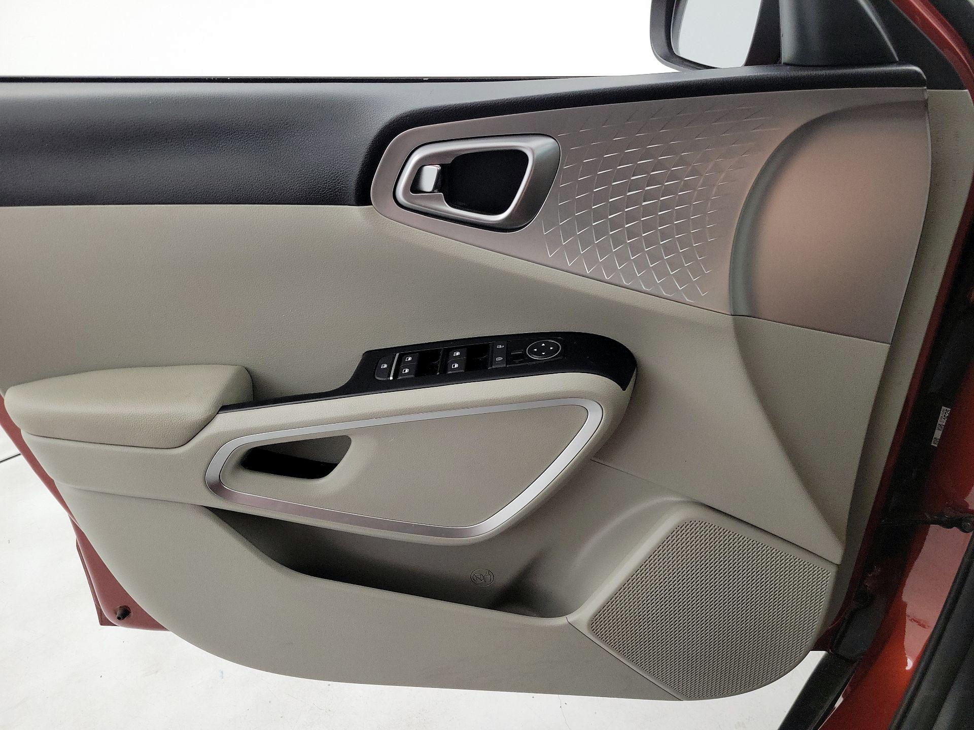 Thumbnail: 2023 Kia Soul - 12