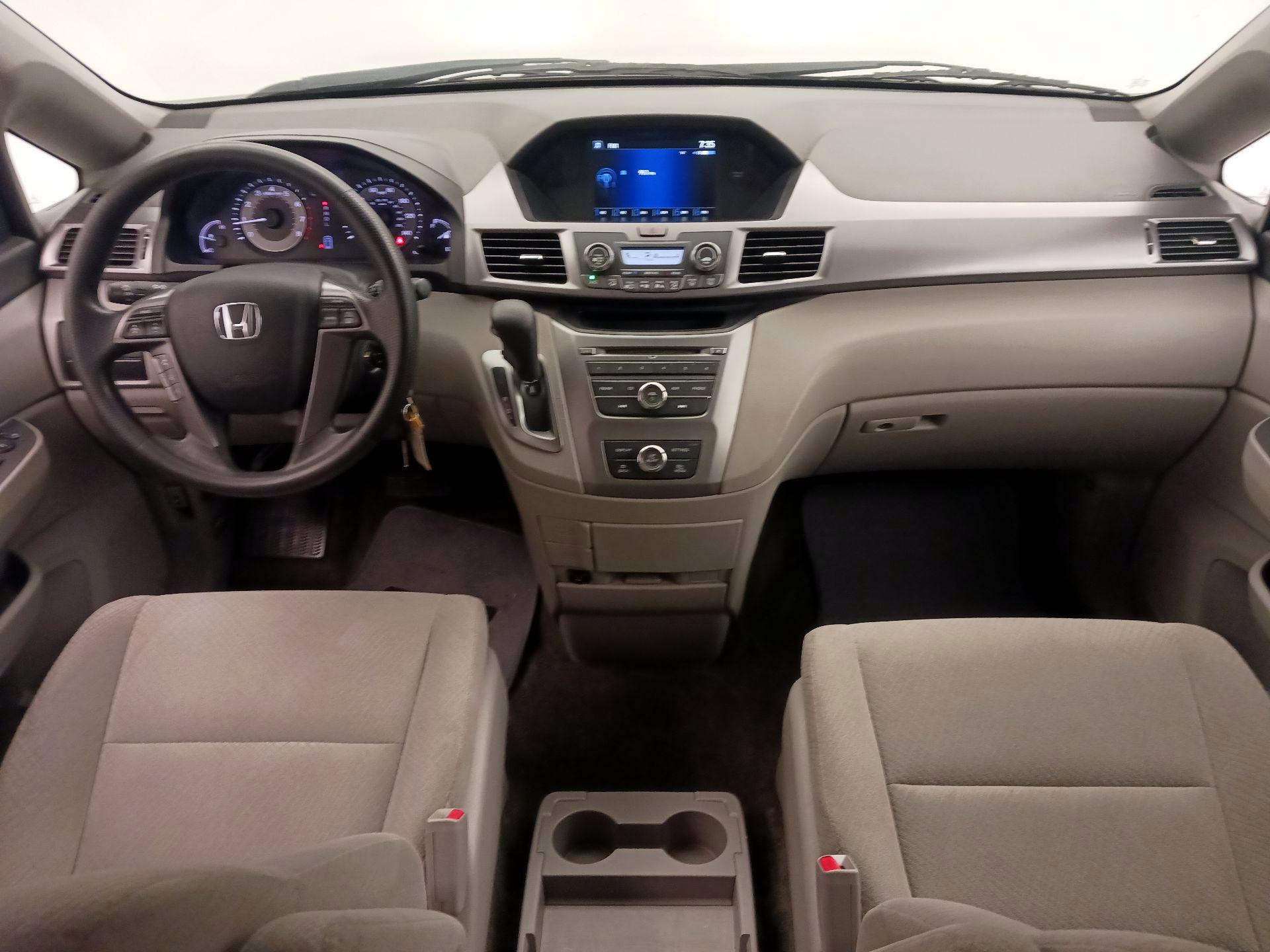 Thumbnail: 2014 Honda Odyssey - 9