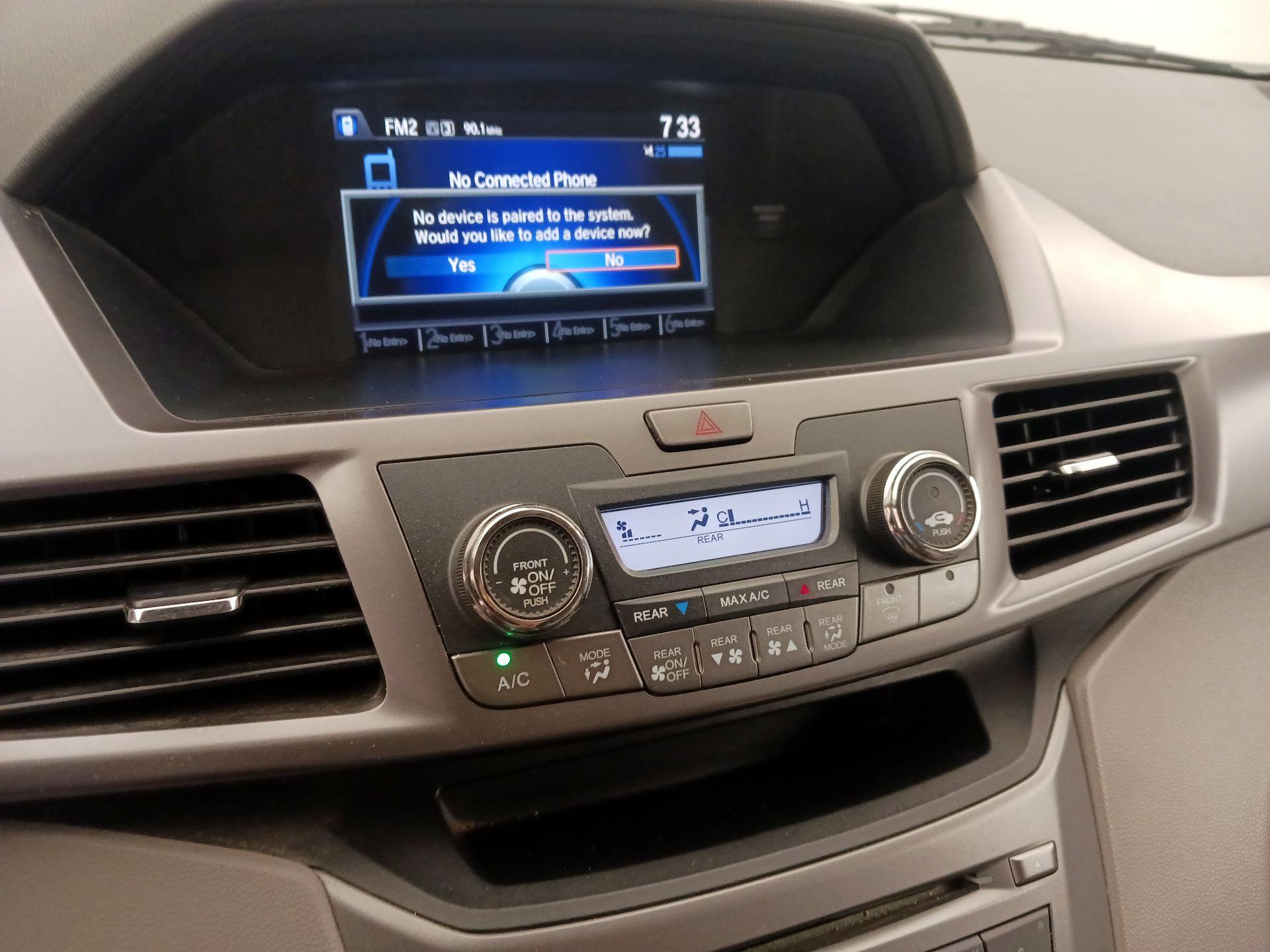 Thumbnail: 2014 Honda Odyssey - 16