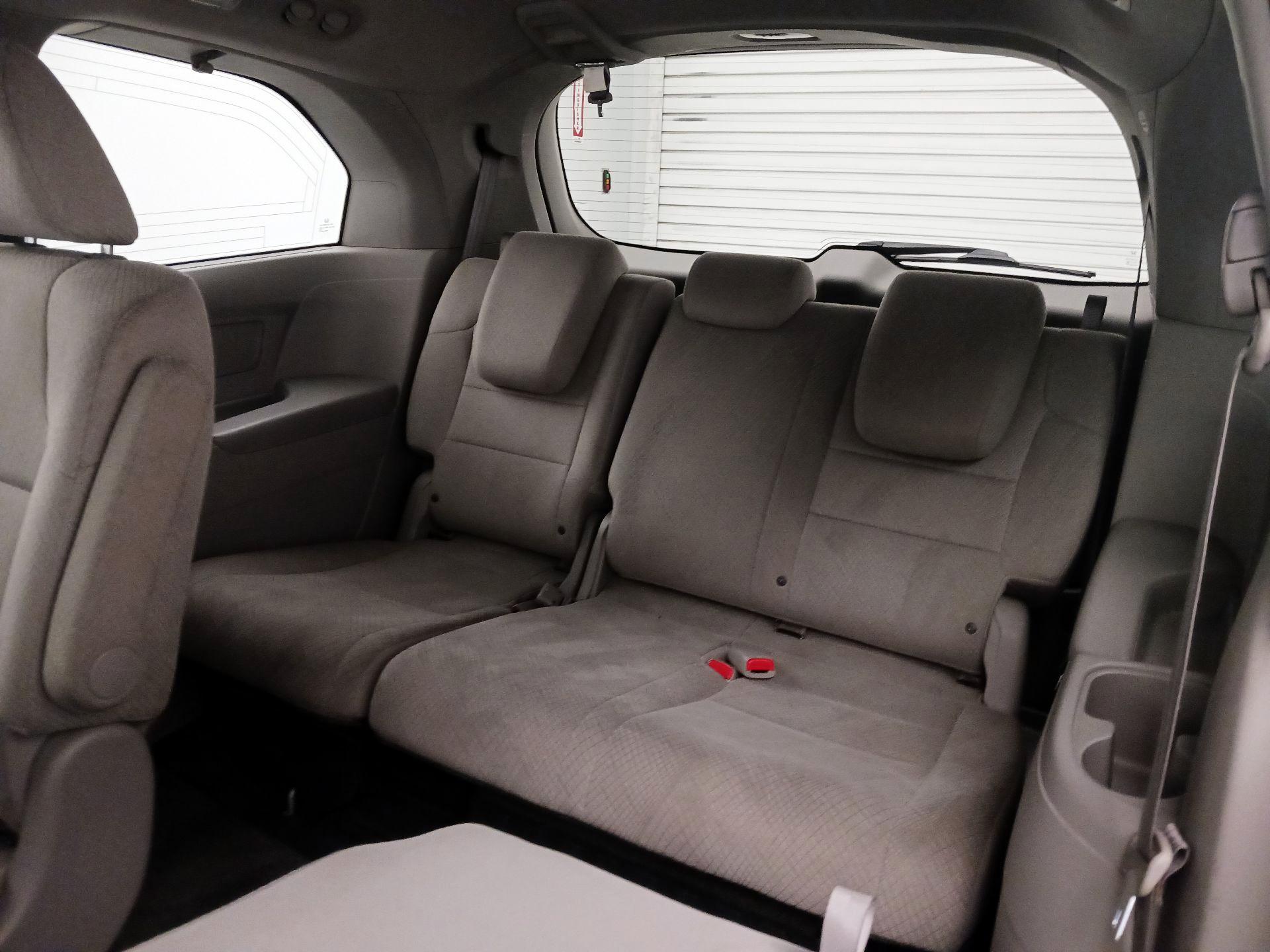Thumbnail: 2014 Honda Odyssey - 20