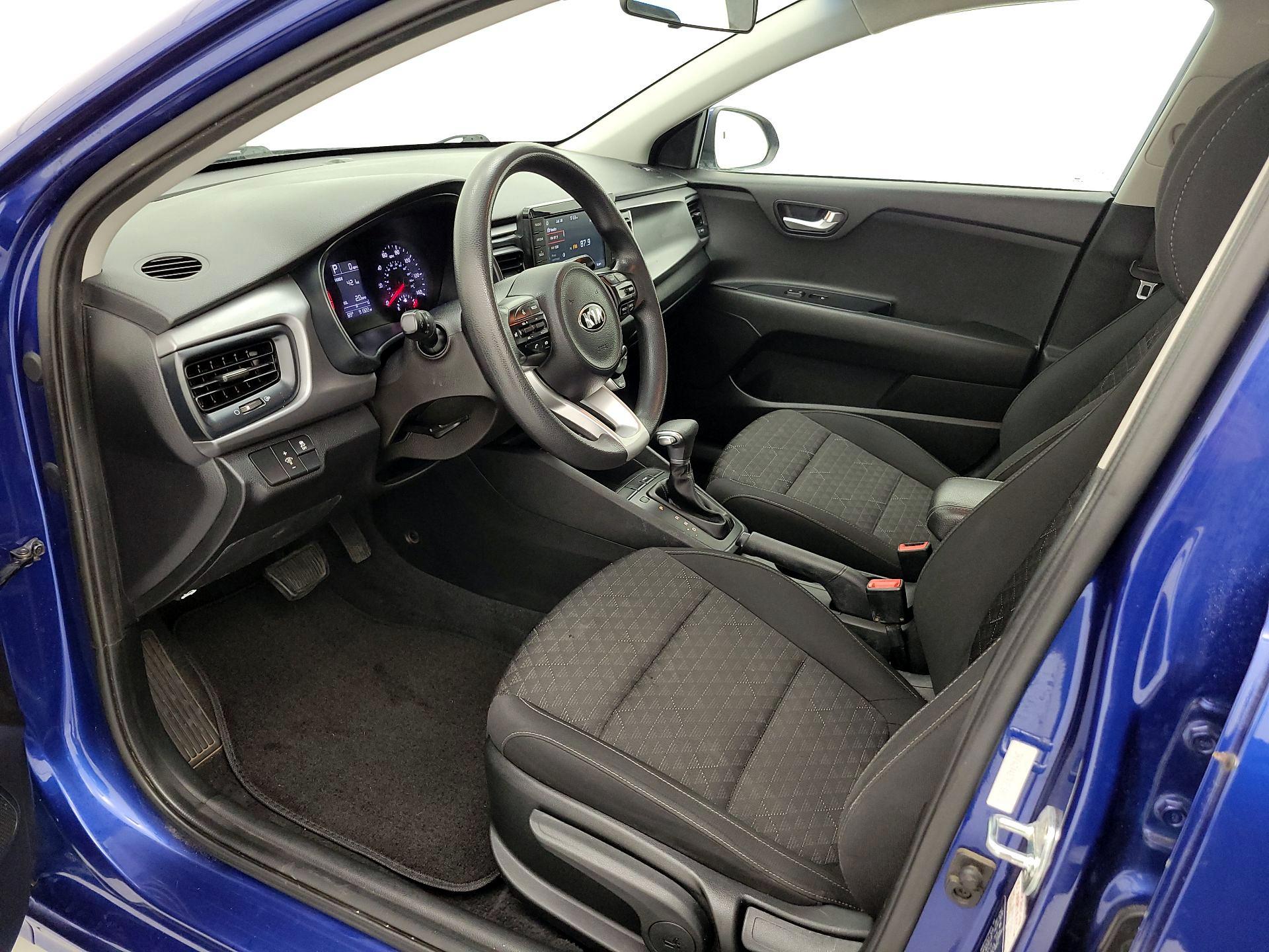 Thumbnail: 2019 Kia Rio - 11