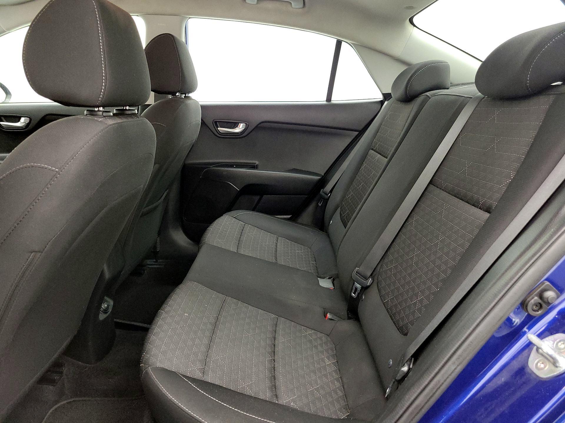 Thumbnail: 2019 Kia Rio - 19