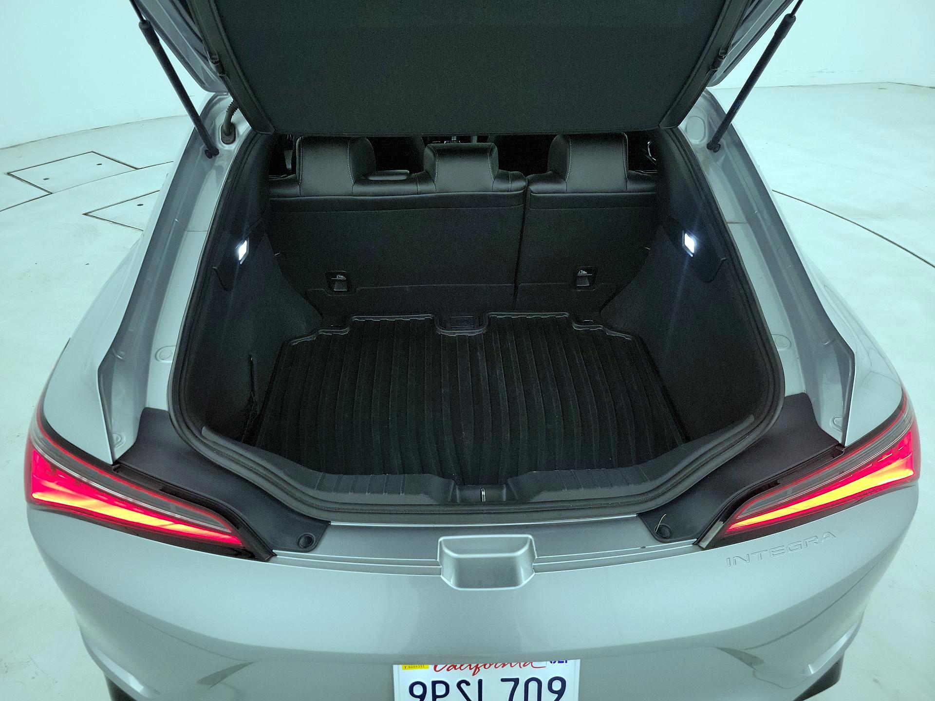 Thumbnail: 2023 Acura Integra - 19