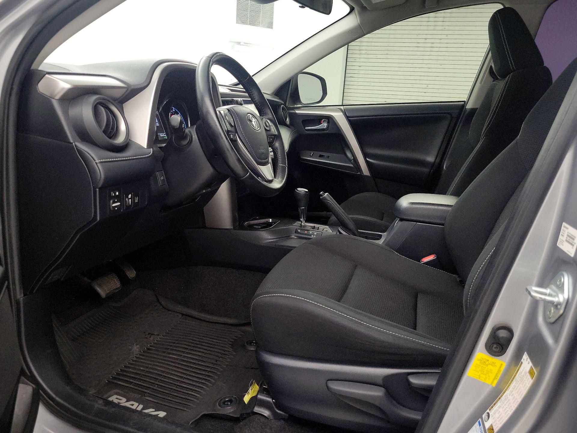 Thumbnail: 2018 Toyota RAV4 - 11