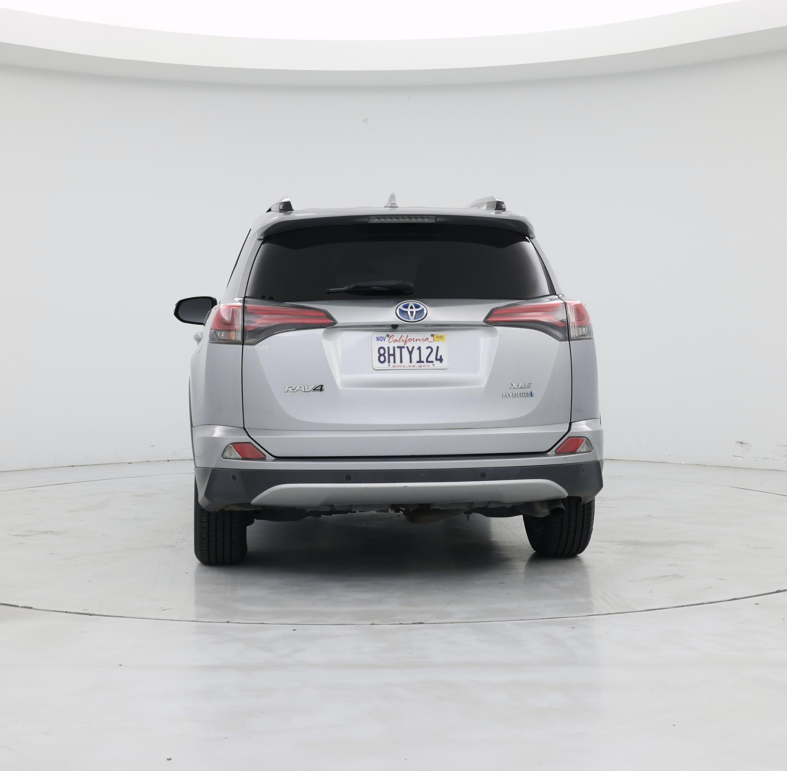 Thumbnail: 2018 Toyota RAV4 - 6