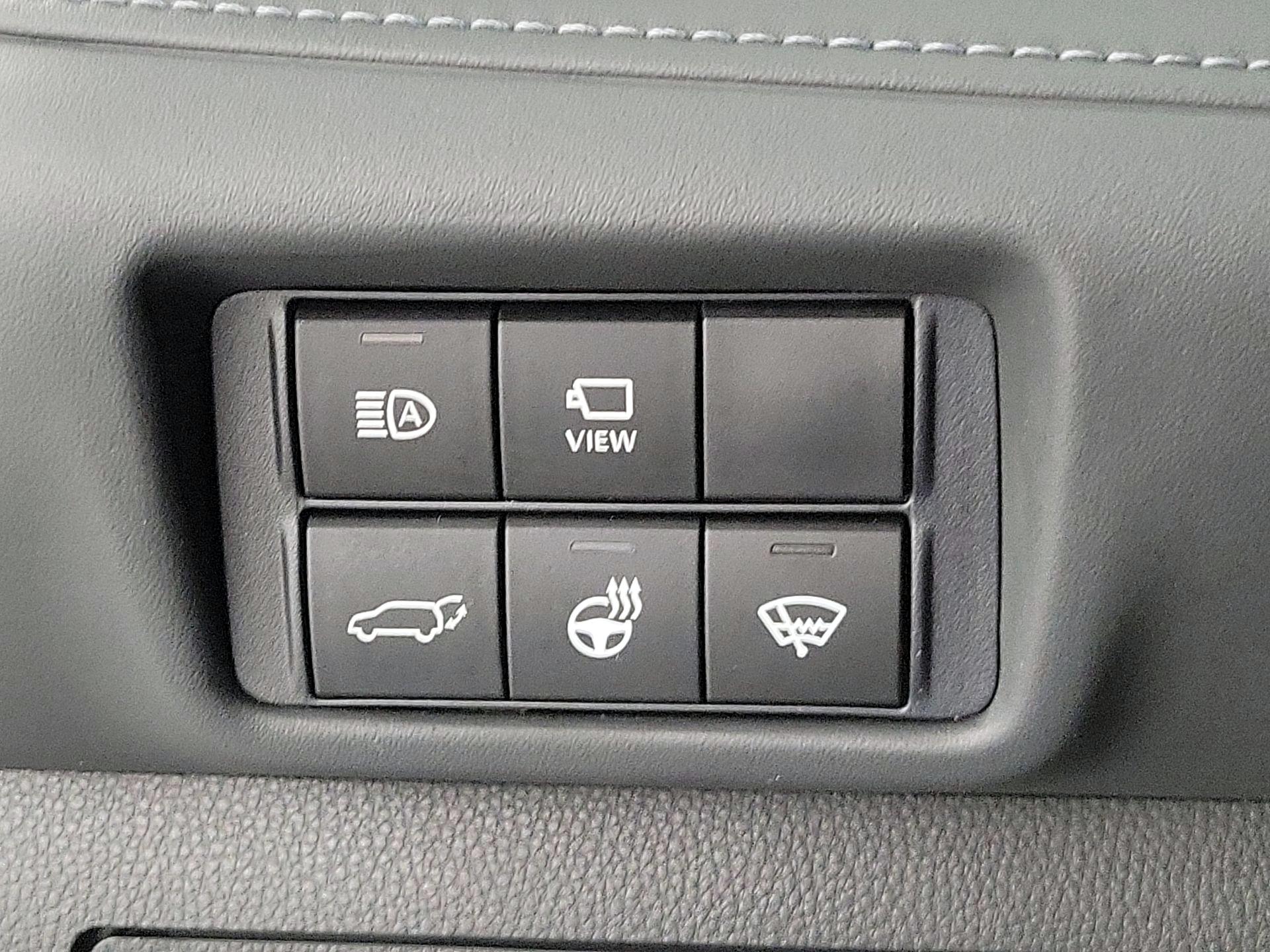 Thumbnail: 2021 Toyota Highlander - 13