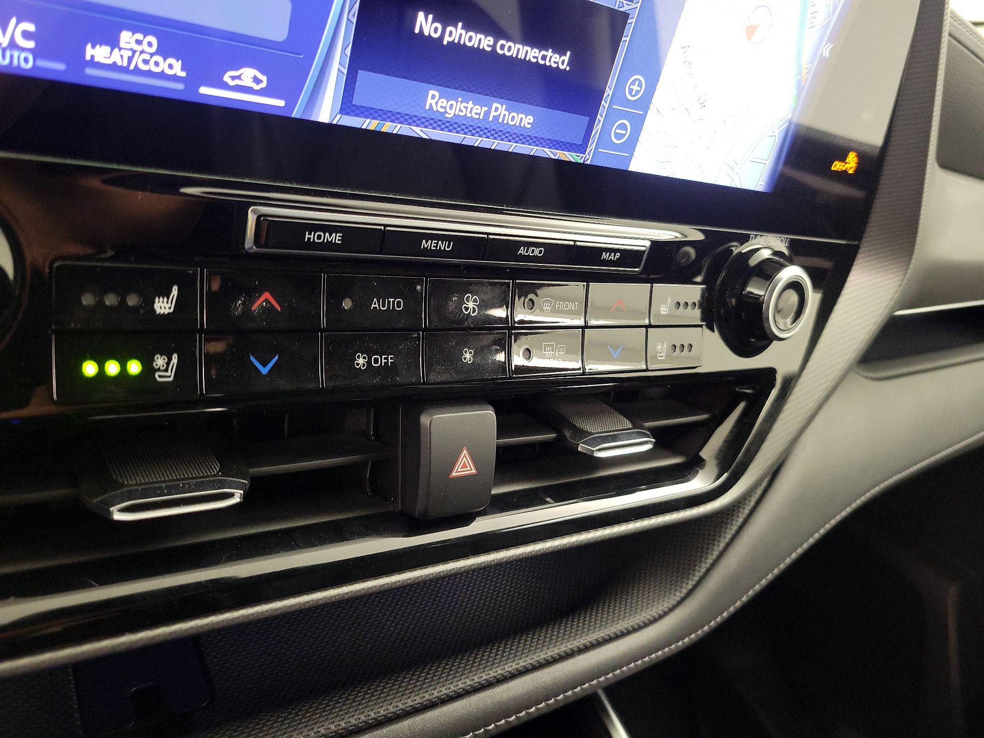 Thumbnail: 2021 Toyota Highlander - 16