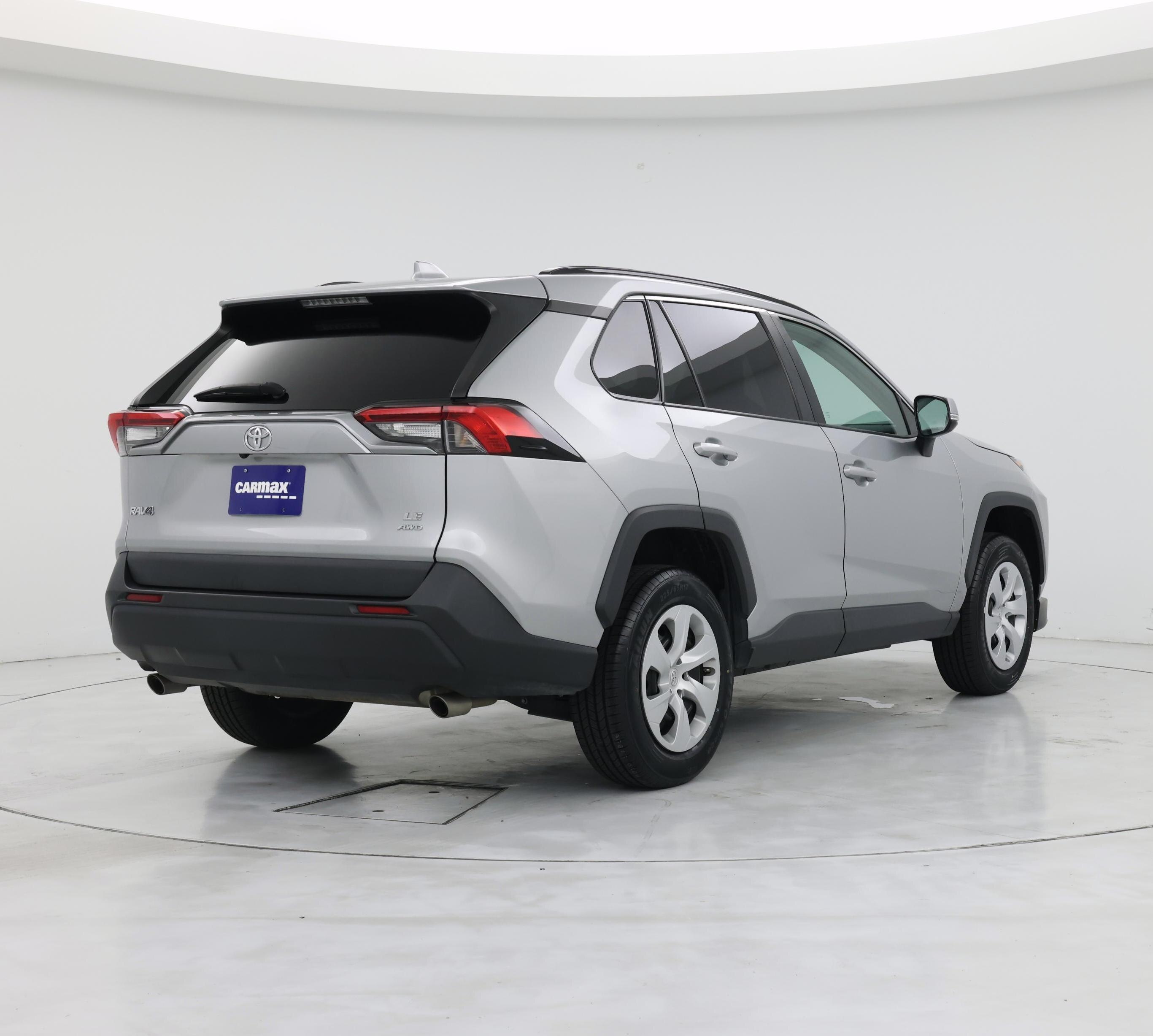 Thumbnail: 2021 Toyota RAV4 - 8