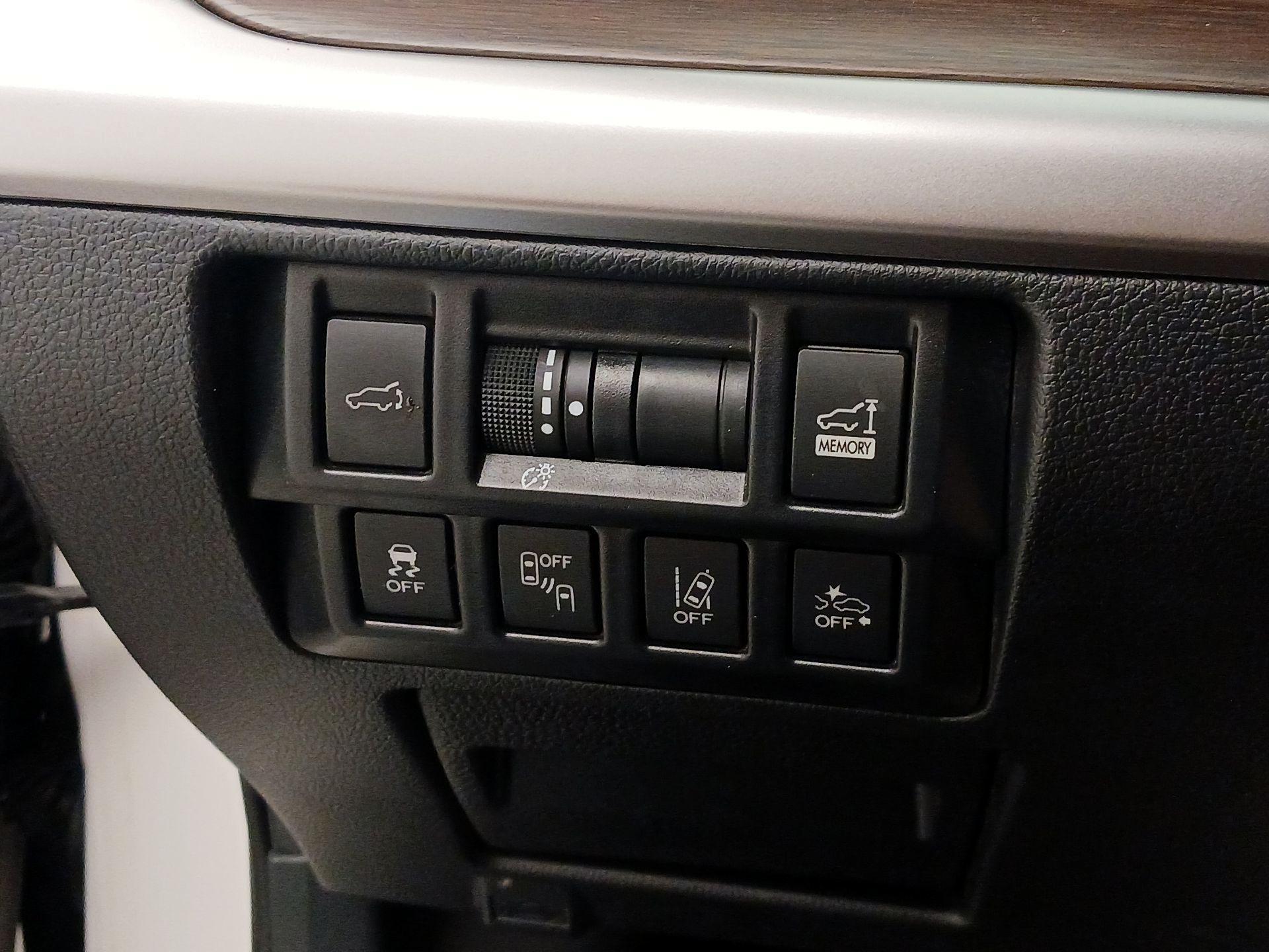 Thumbnail: 2018 Subaru Outback - 13