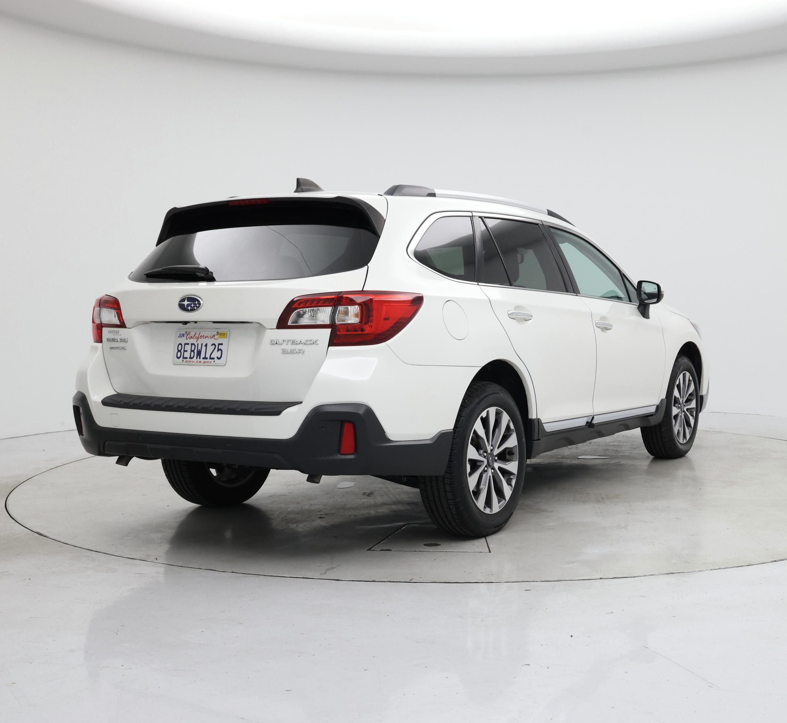 Thumbnail: 2018 Subaru Outback - 8