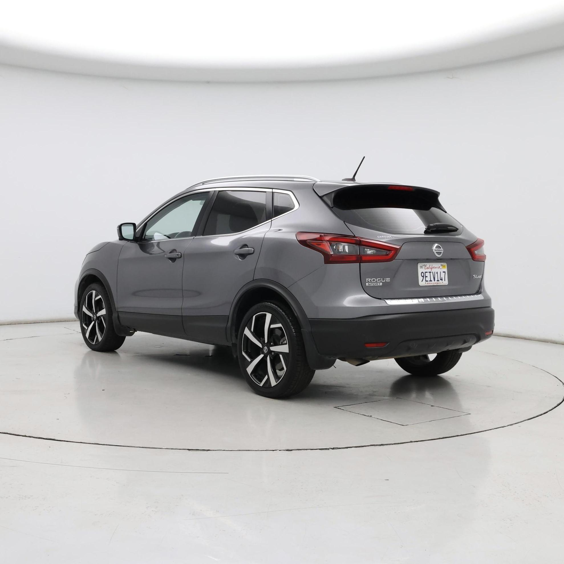 Thumbnail: 2022 Nissan Rogue Sport - 2