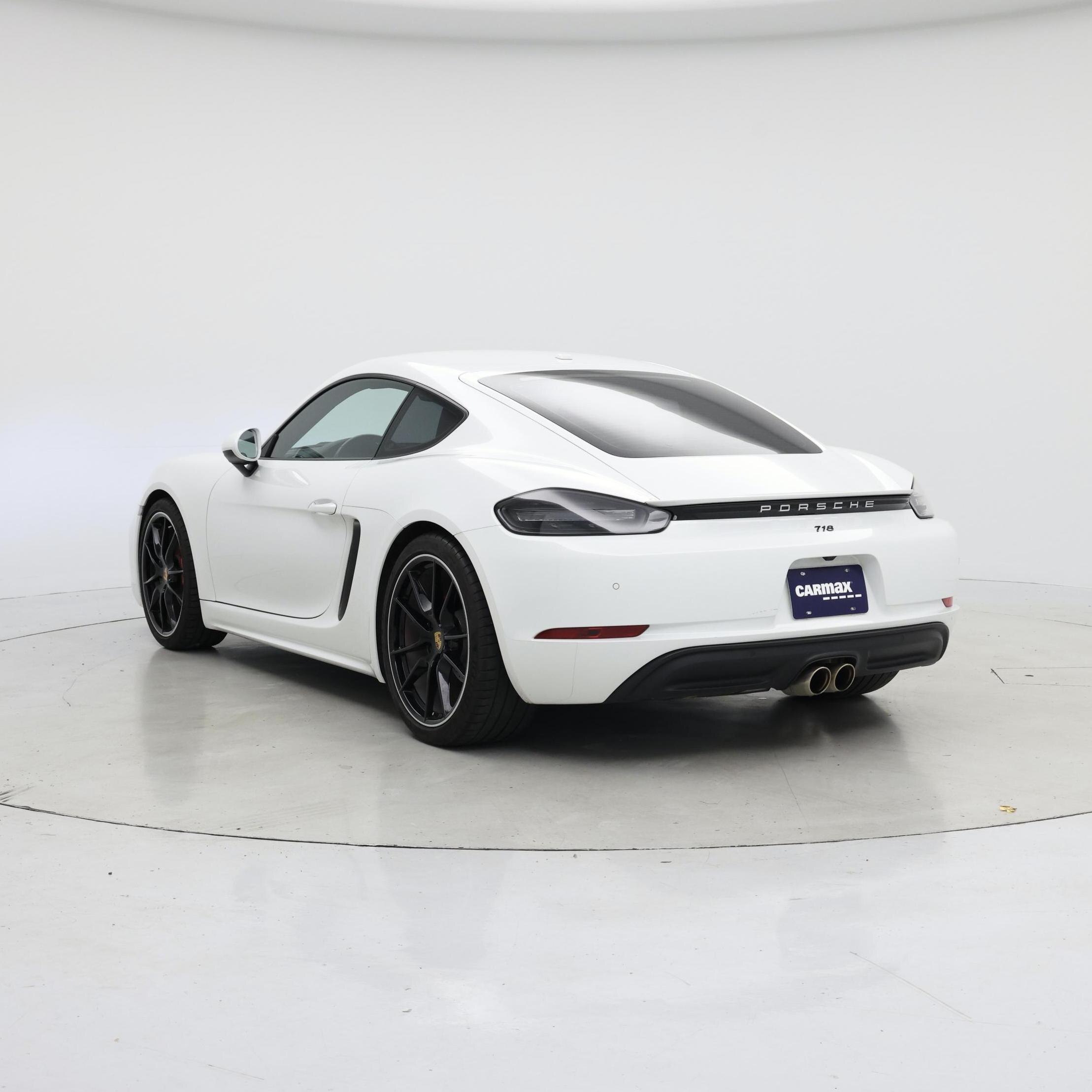Thumbnail: 2017 Porsche 718 Cayman - 2