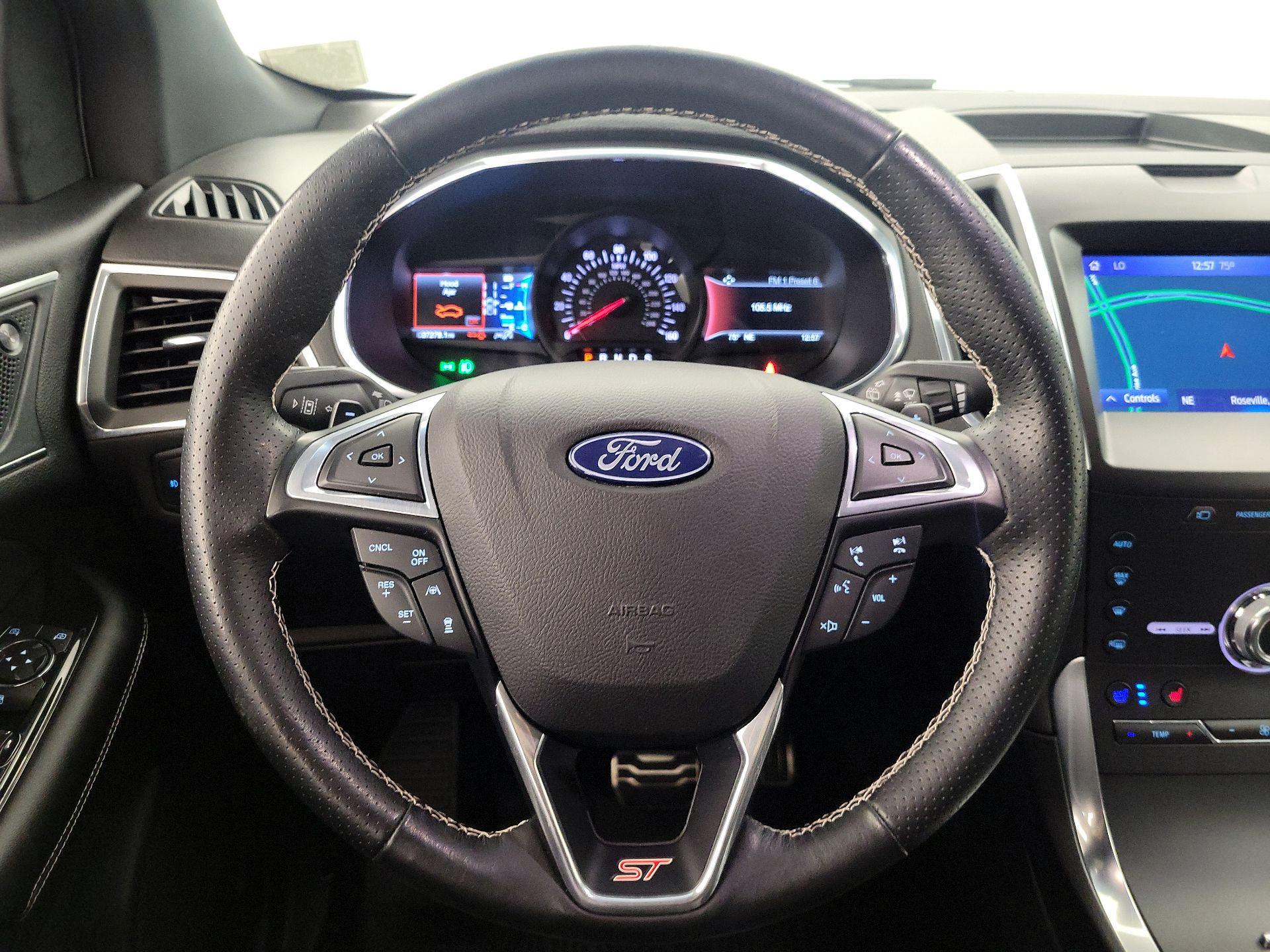 Thumbnail: 2020 Ford Edge - 10