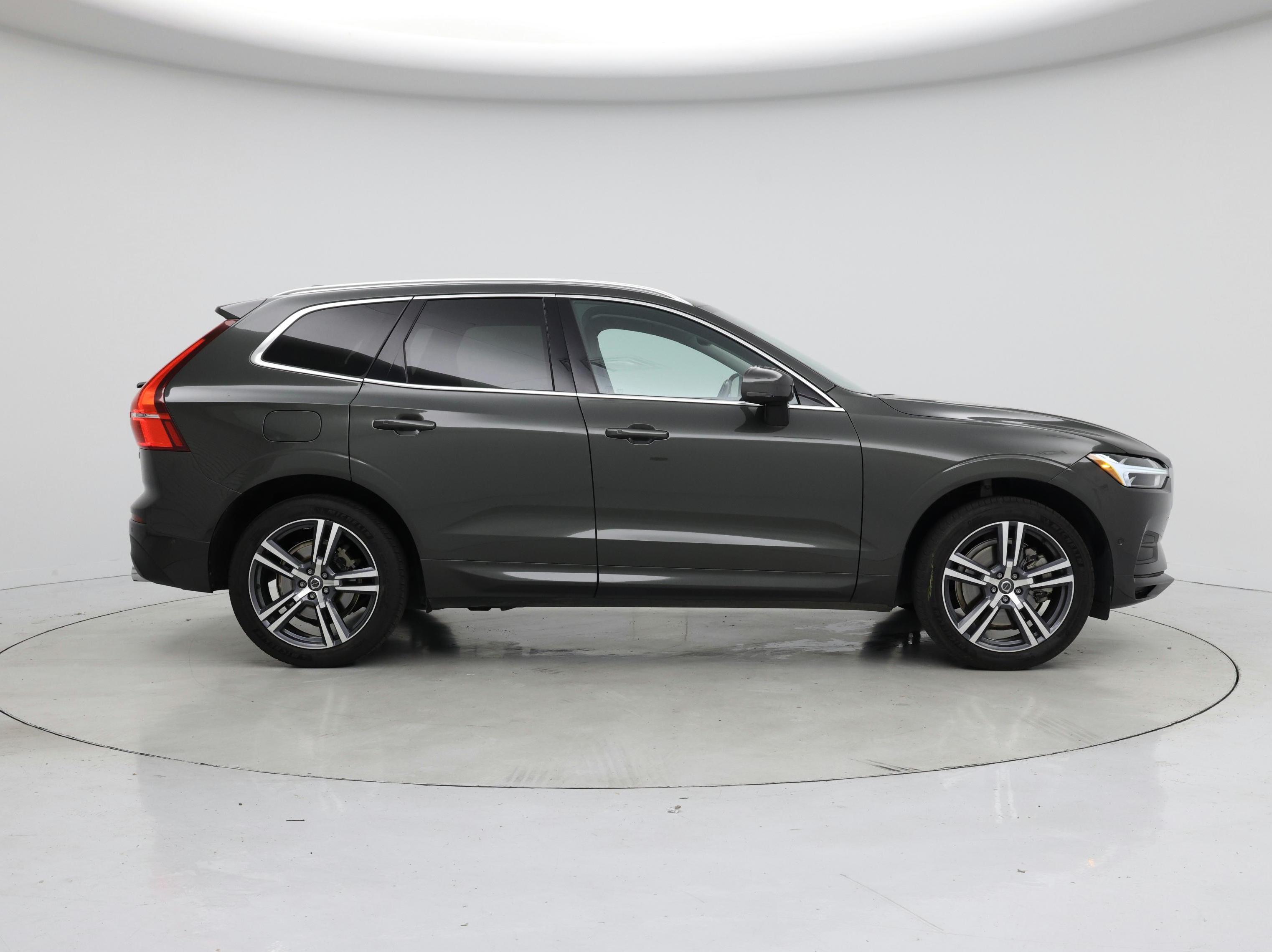 Thumbnail: 2018 Volvo XC60 - 7