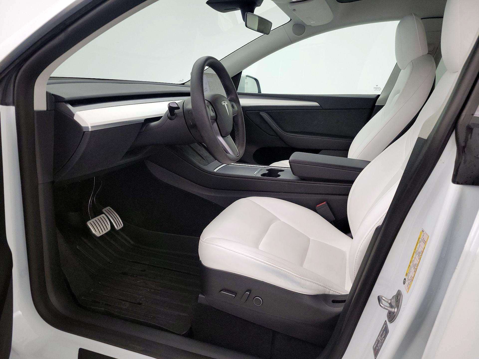 Thumbnail: 2022 Tesla Model Y - 11