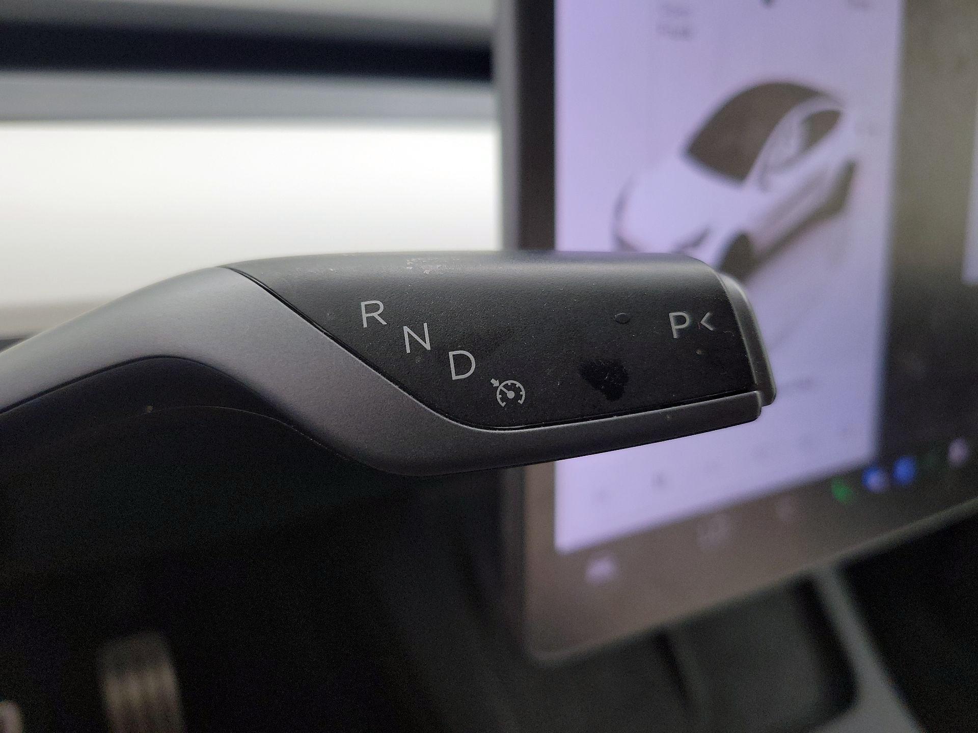 Thumbnail: 2022 Tesla Model Y - 17