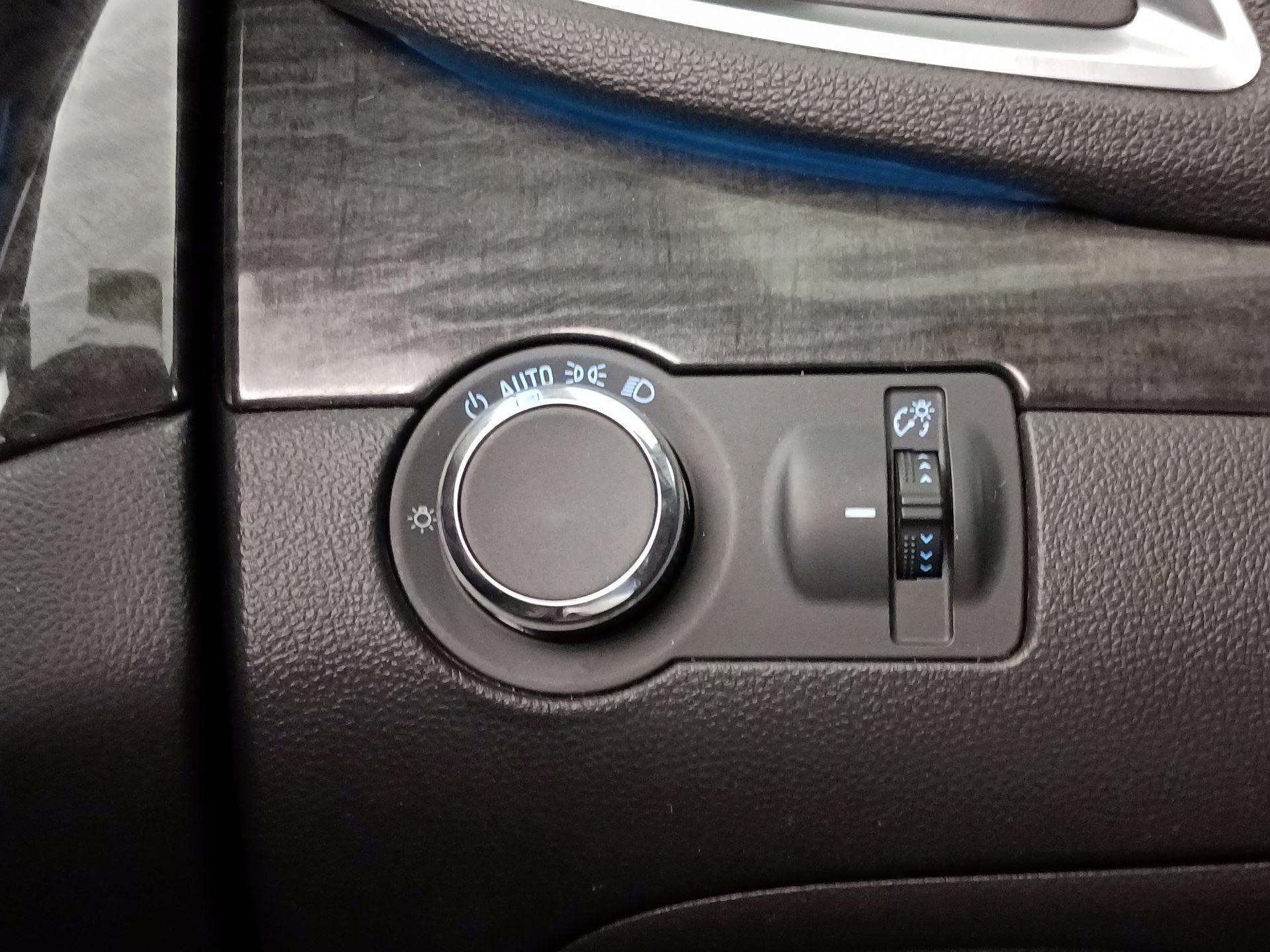 Thumbnail: 2015 Buick Encore - 13