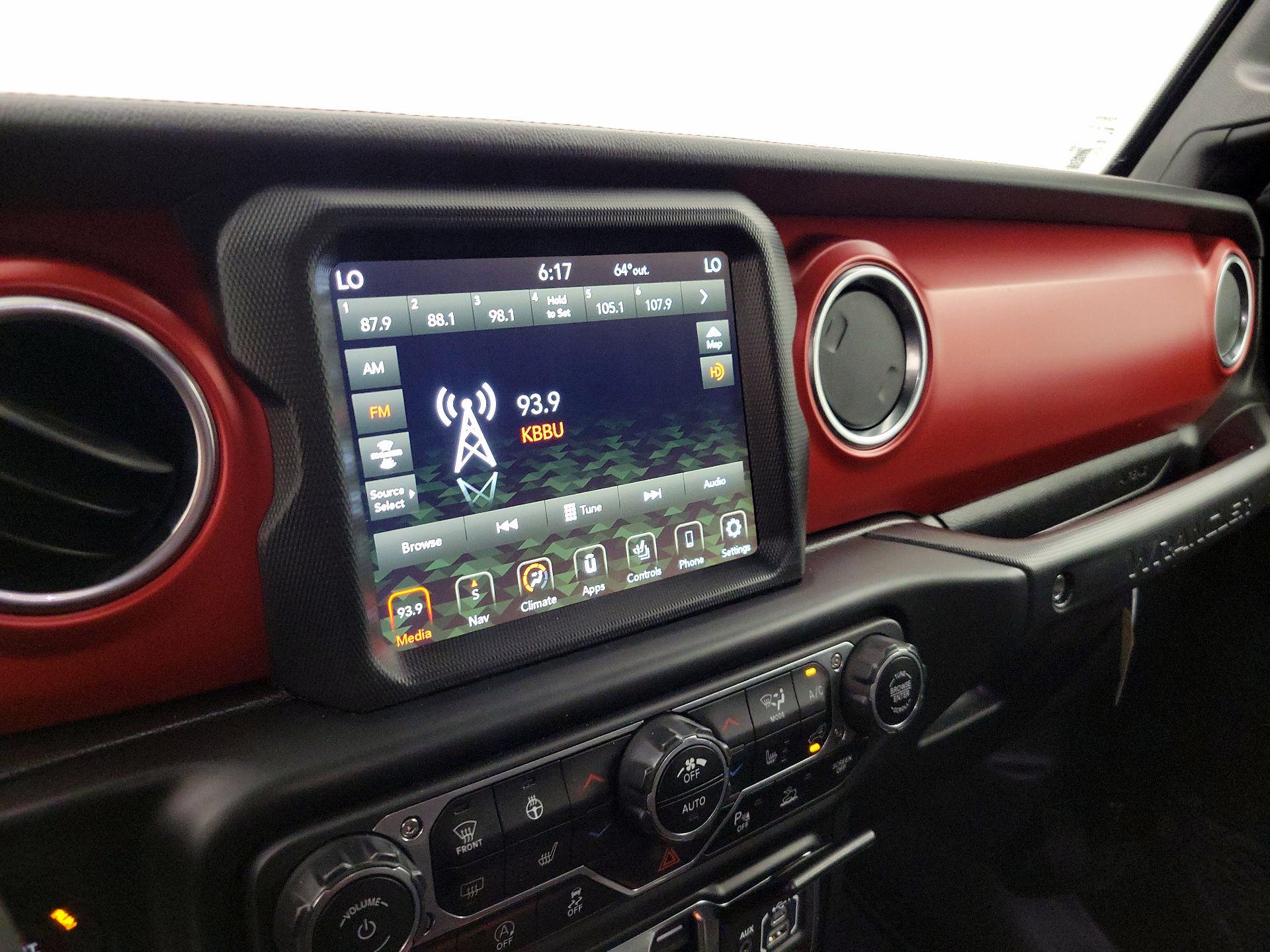 Thumbnail: 2022 Jeep Wrangler - 16