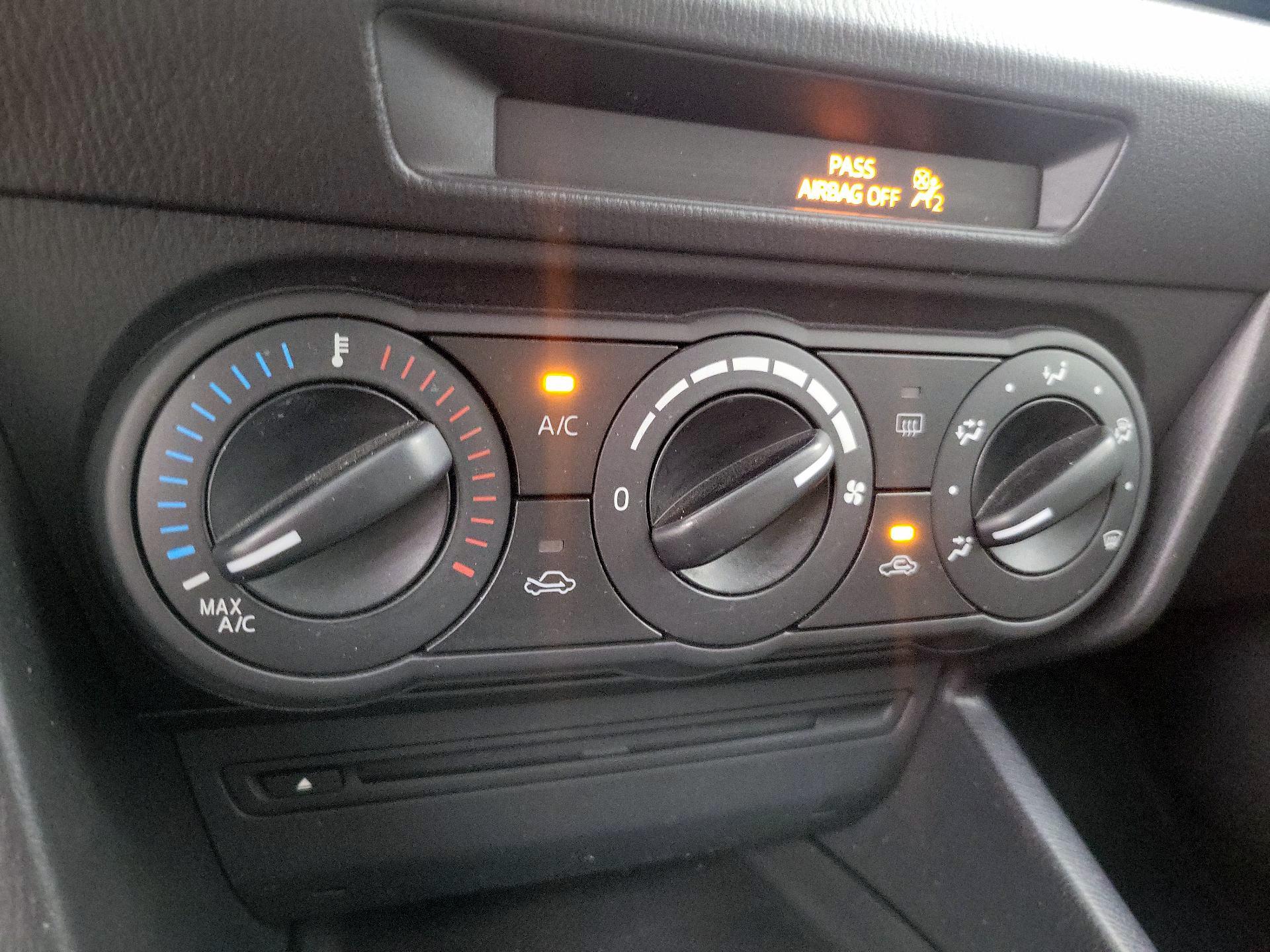Thumbnail: 2014 Mazda Mazda3 - 15