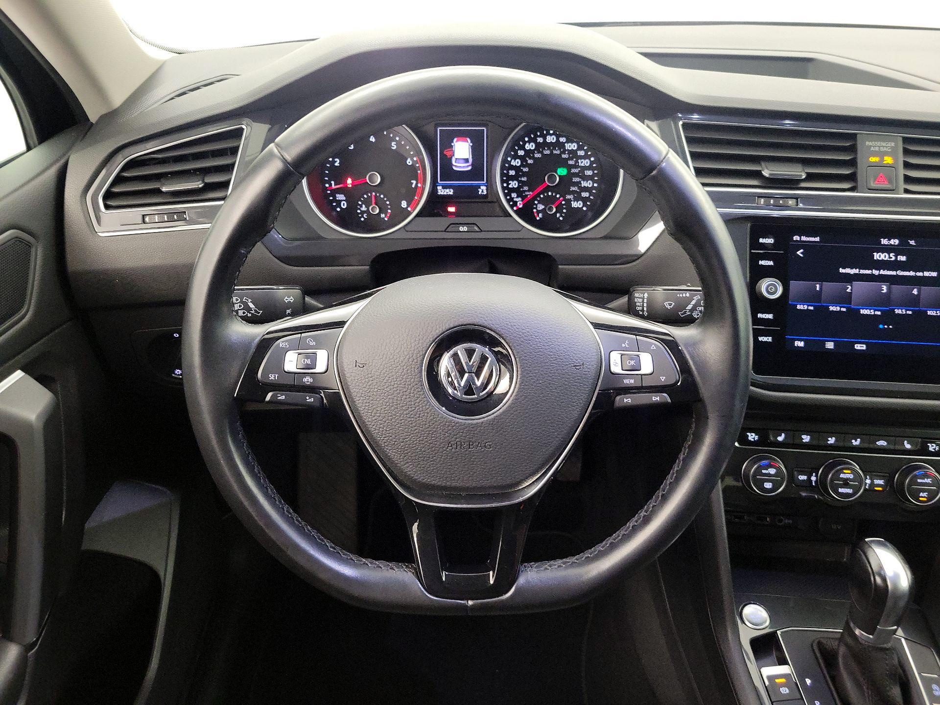 Thumbnail: 2019 Volkswagen Tiguan - 10