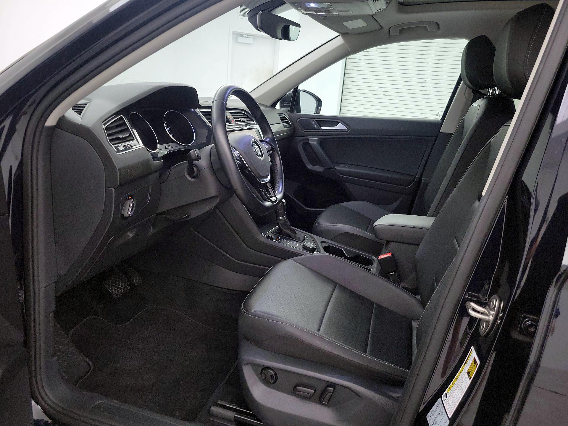 Thumbnail: 2019 Volkswagen Tiguan - 11