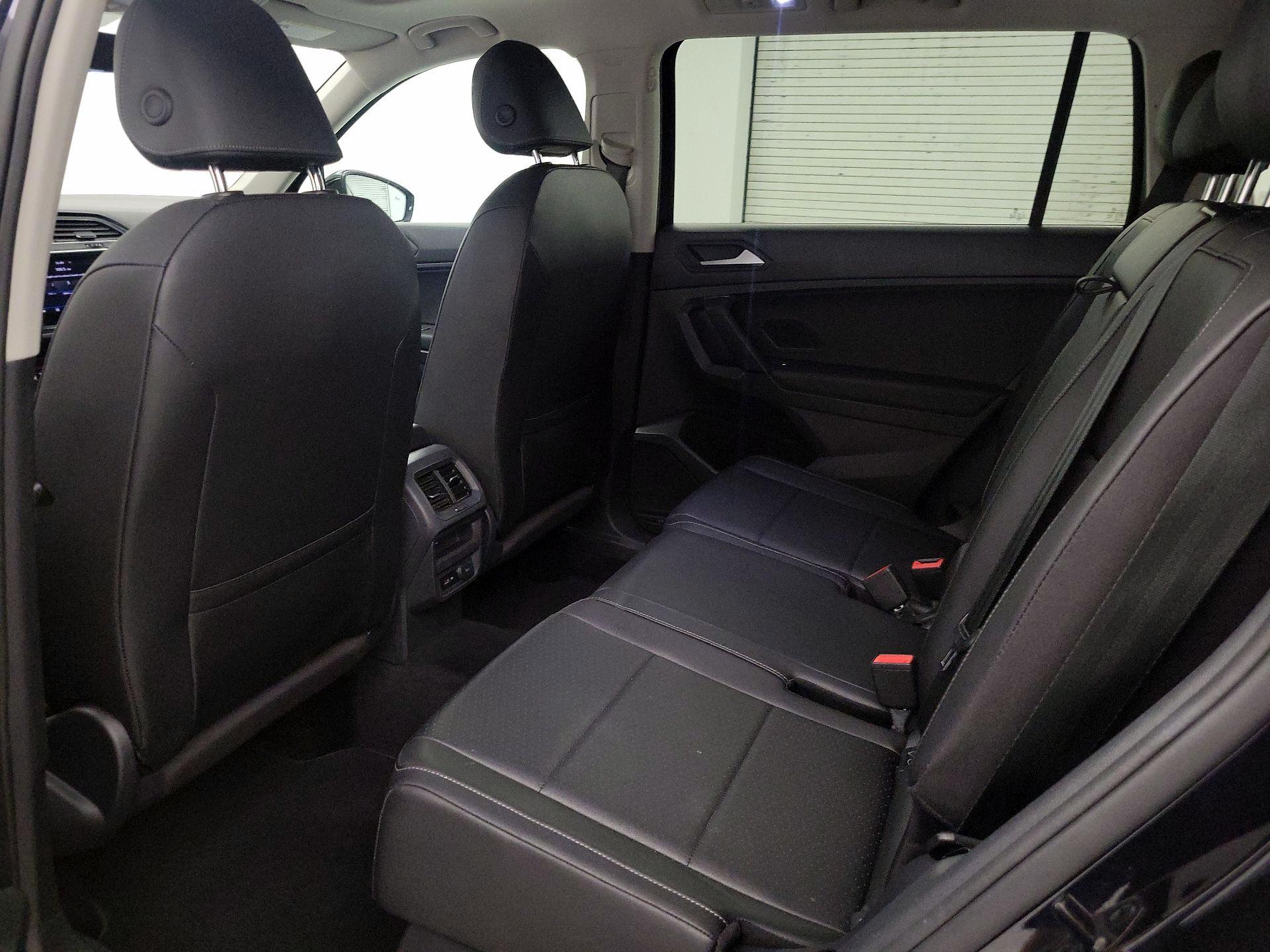 Thumbnail: 2019 Volkswagen Tiguan - 19