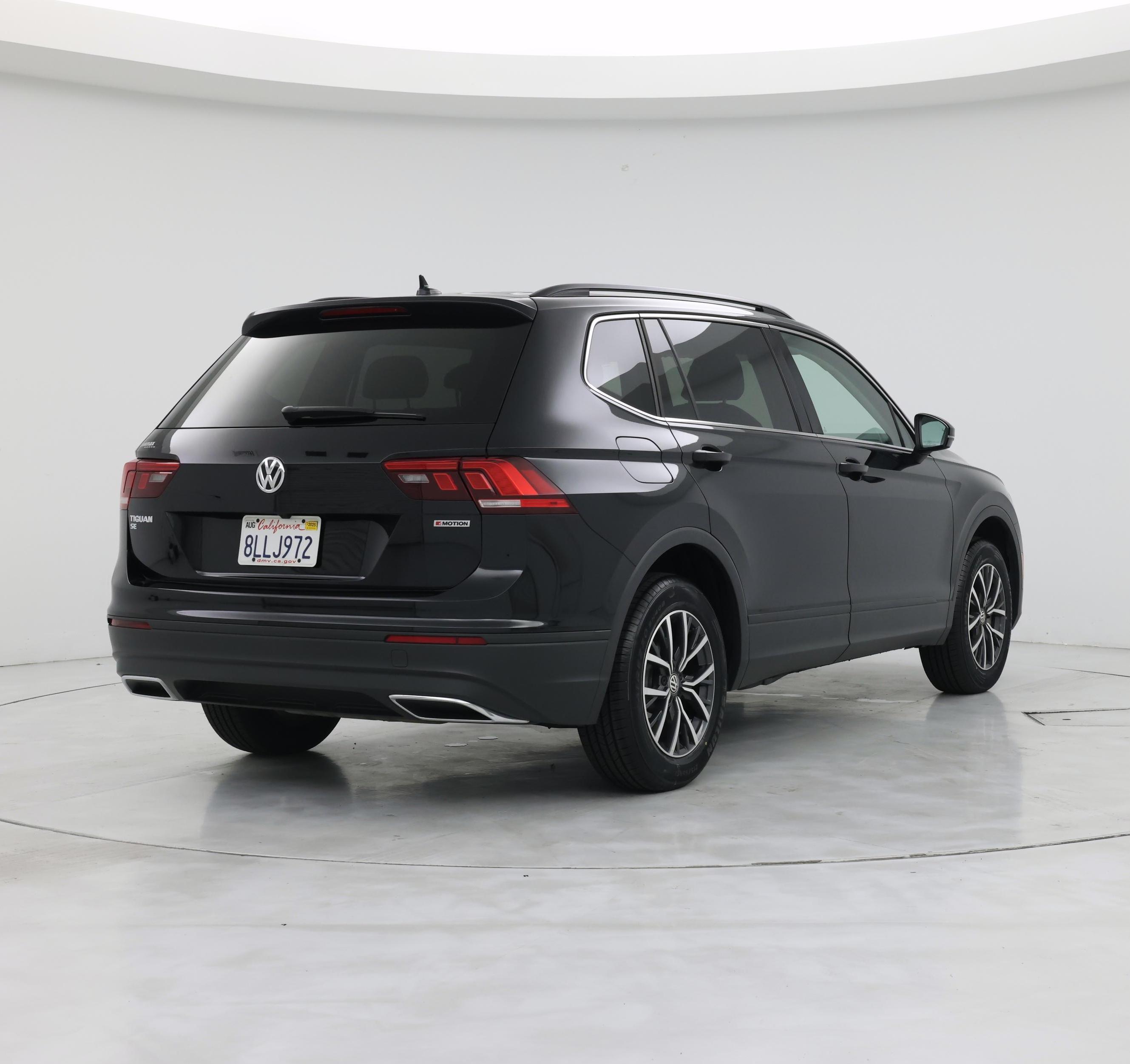 Thumbnail: 2019 Volkswagen Tiguan - 8