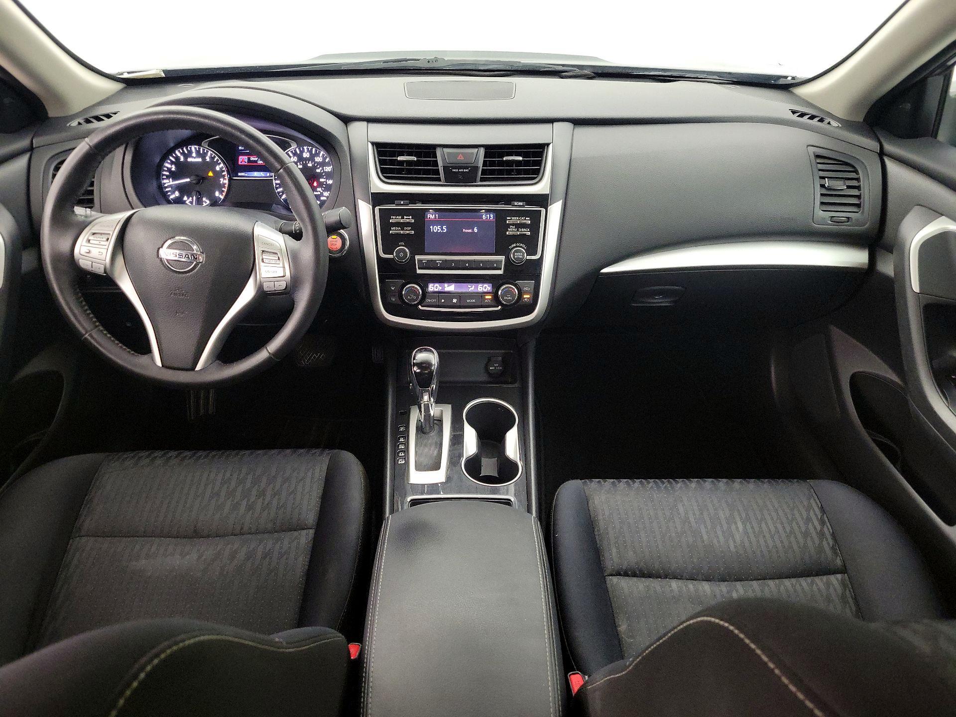 Thumbnail: 2018 Nissan Altima - 9