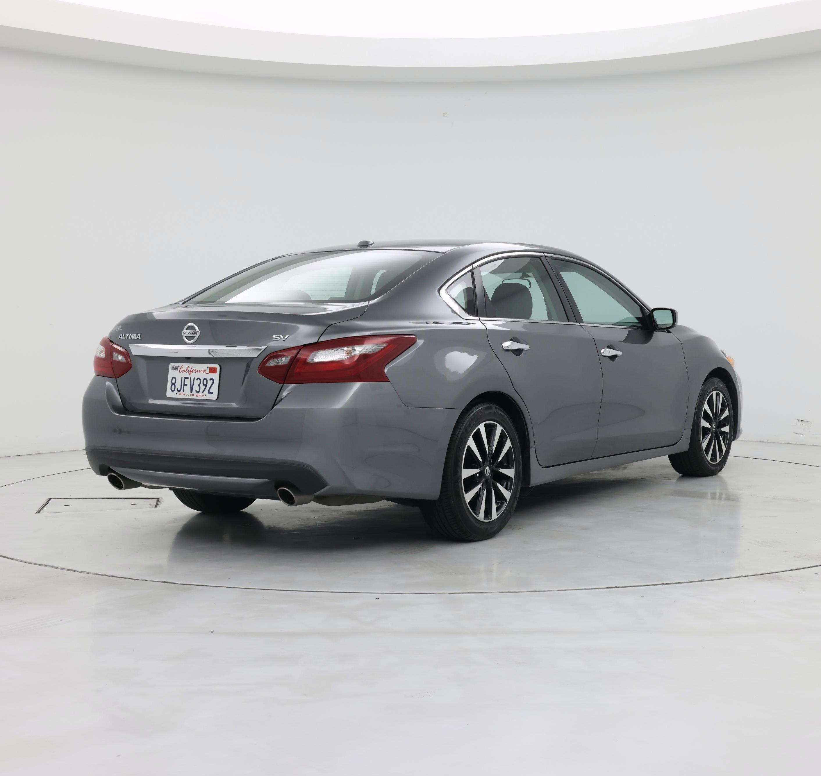 Thumbnail: 2018 Nissan Altima - 8