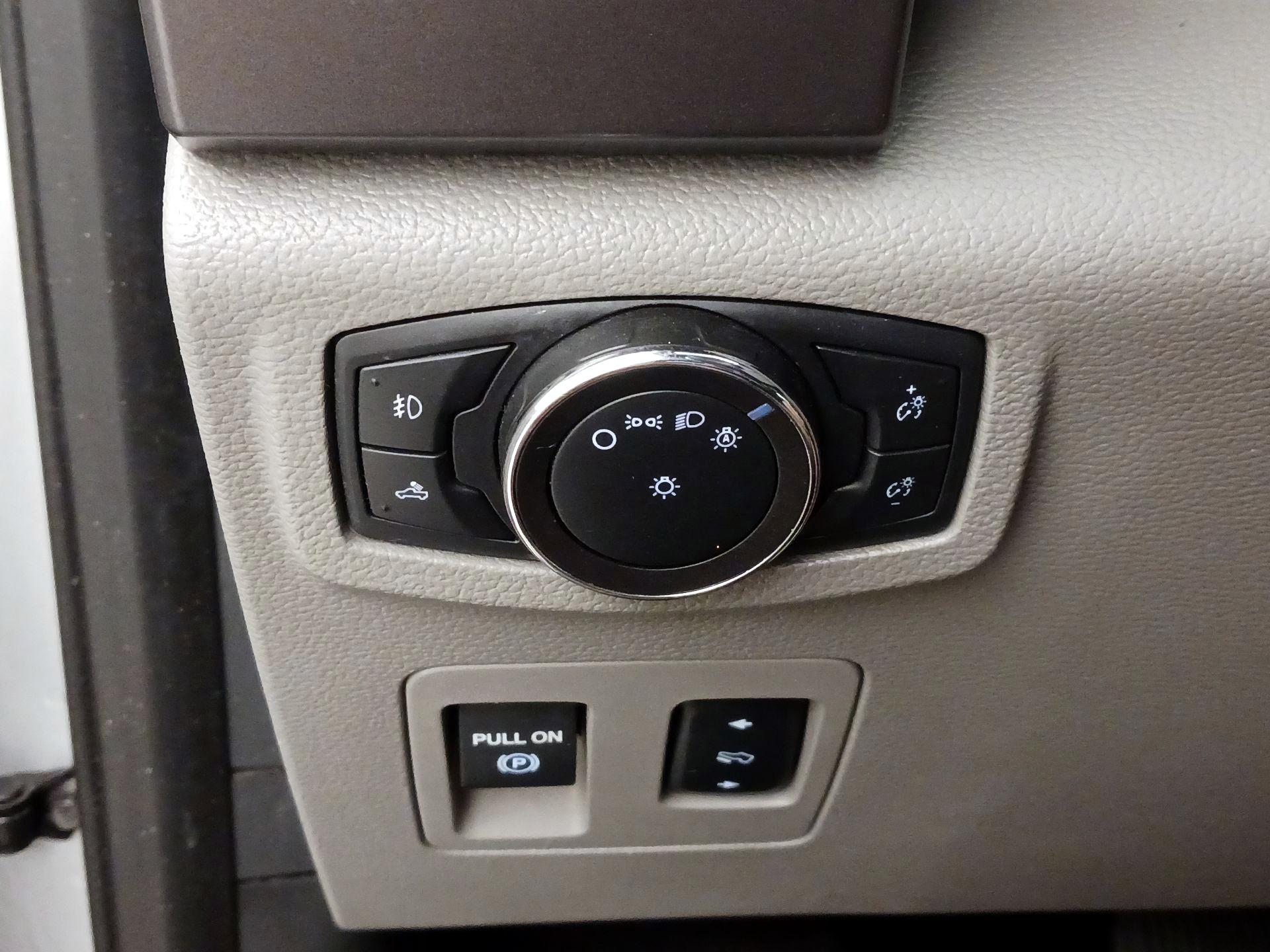 Thumbnail: 2015 Ford F-150 - 13