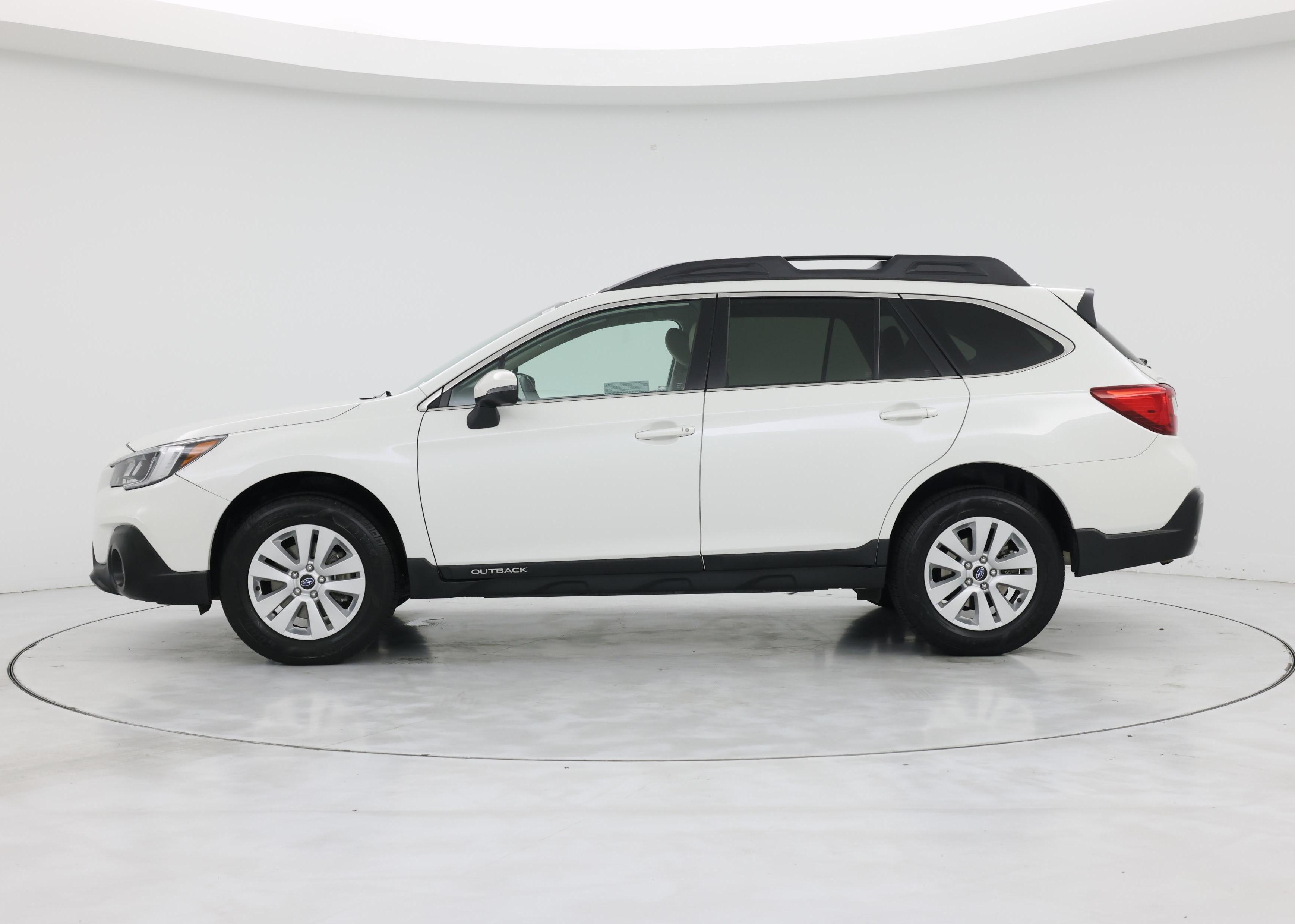 Thumbnail: 2019 Subaru Outback - 3