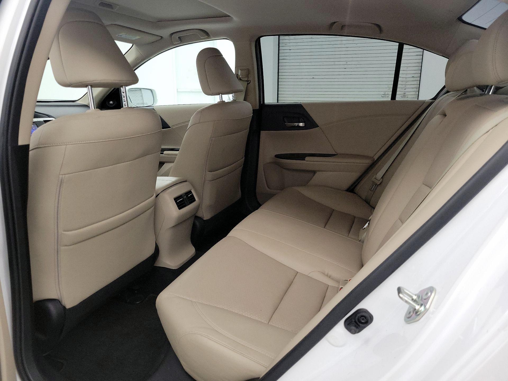 Thumbnail: 2015 Honda Accord - 20