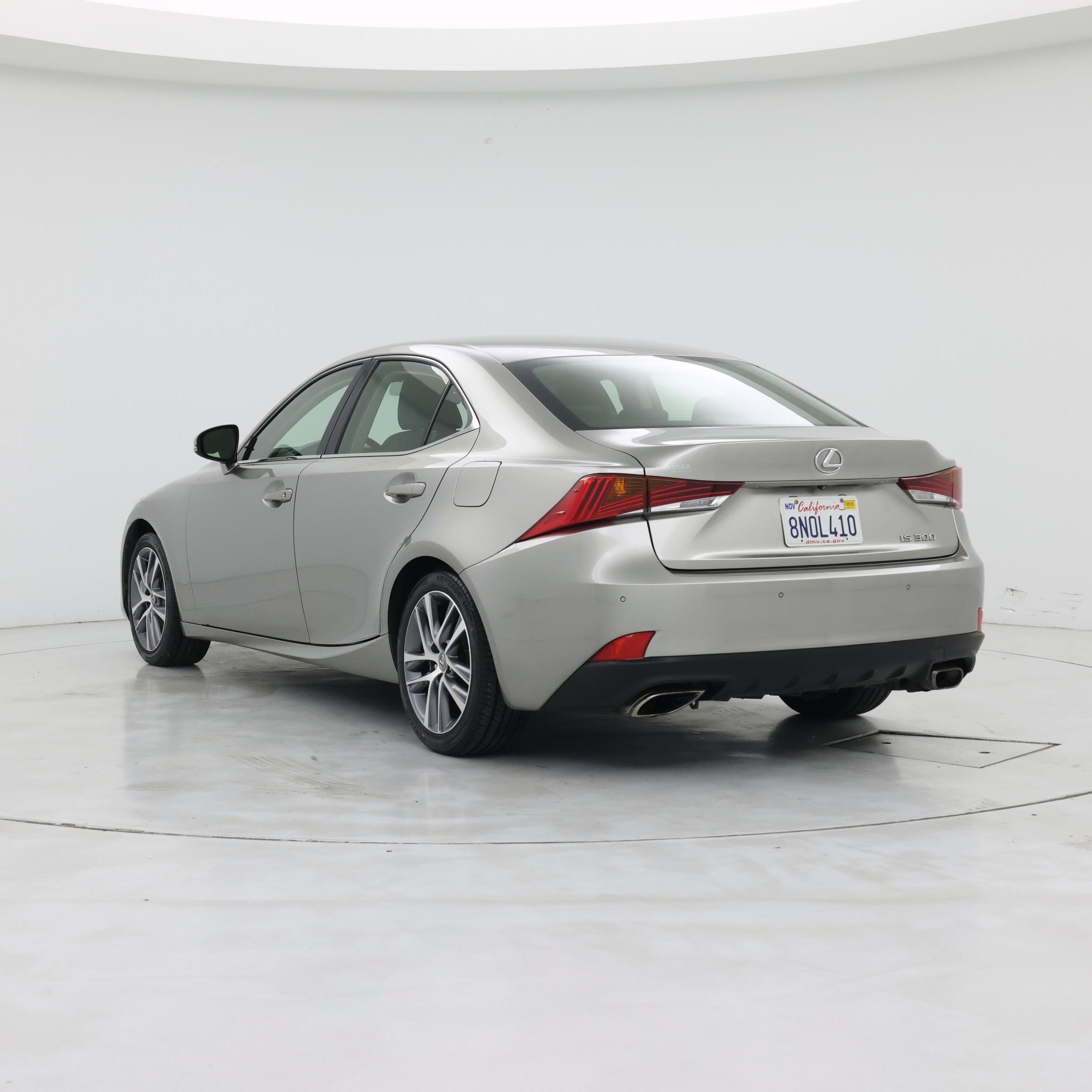 Thumbnail: 2018 Lexus IS - 2