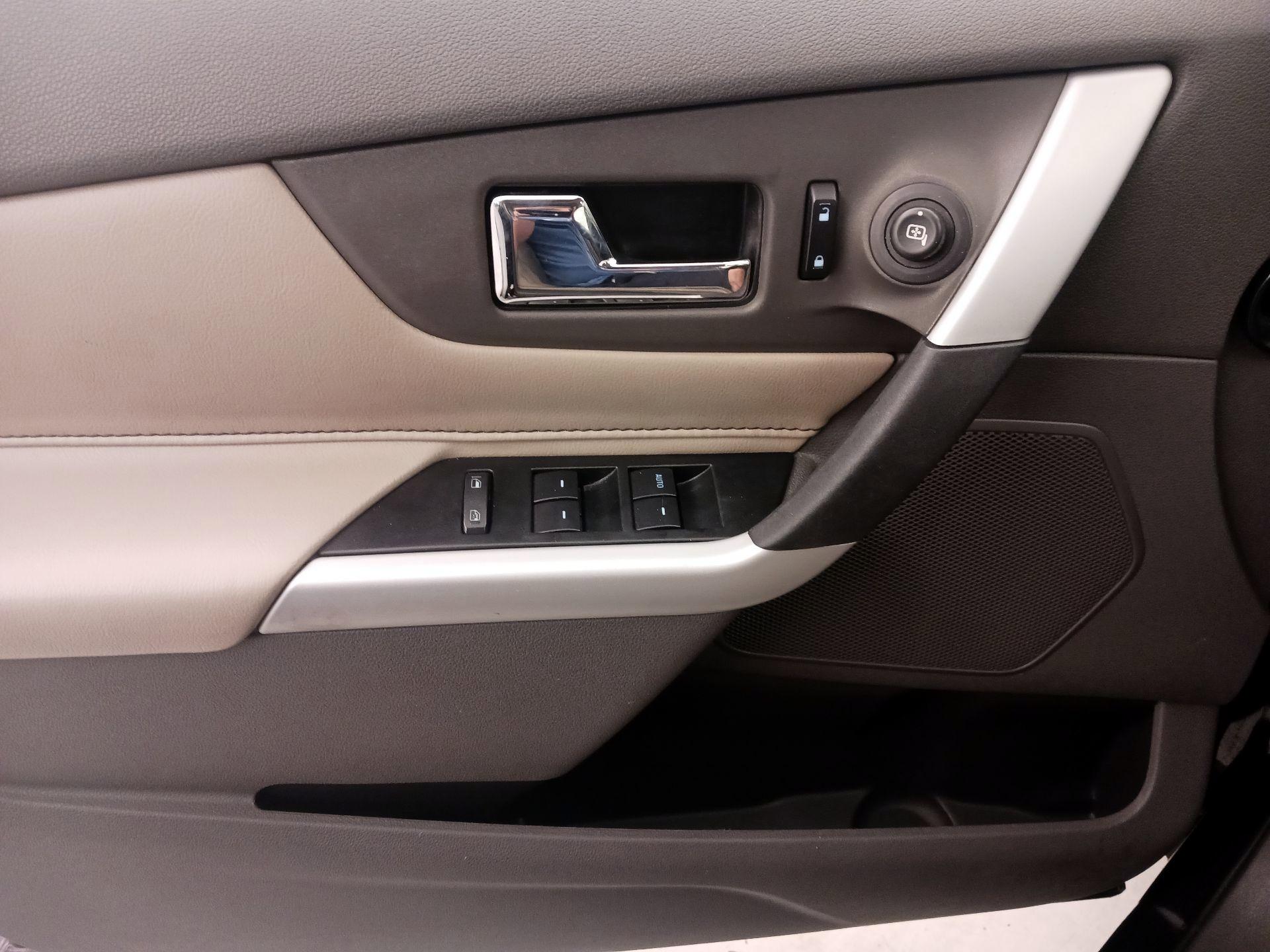 Thumbnail: 2014 Ford Edge - 12