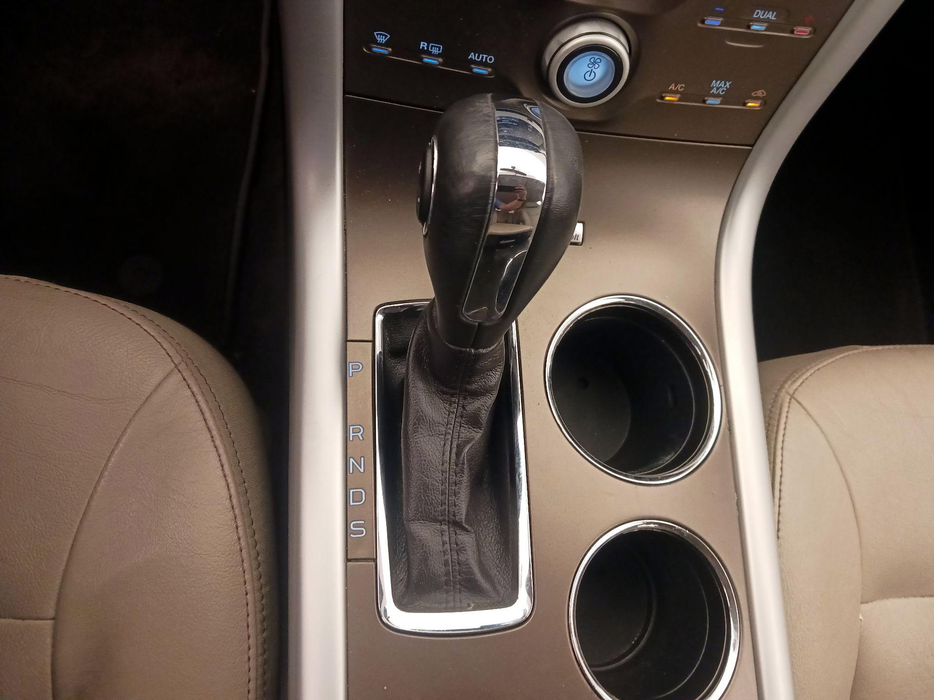 Thumbnail: 2014 Ford Edge - 17