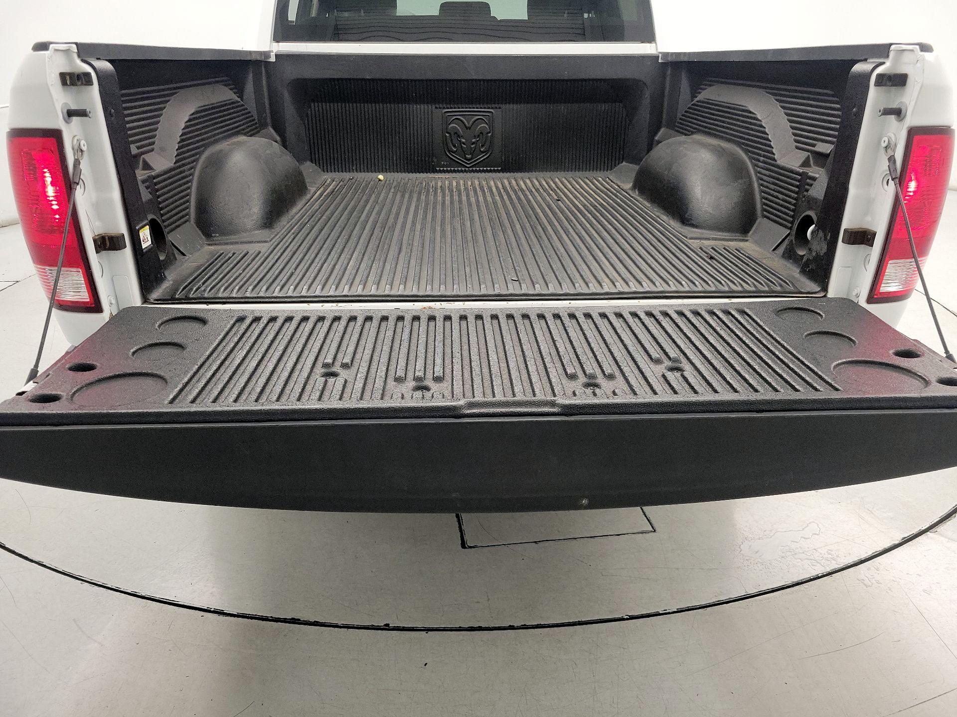 Thumbnail: 2020 RAM 1500 Classic - 20