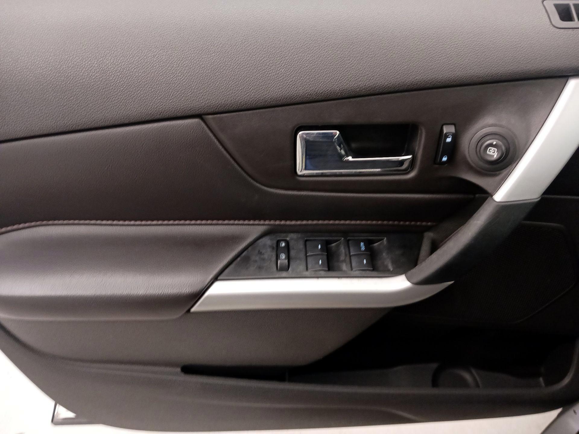 Thumbnail: 2014 Ford Edge - 12