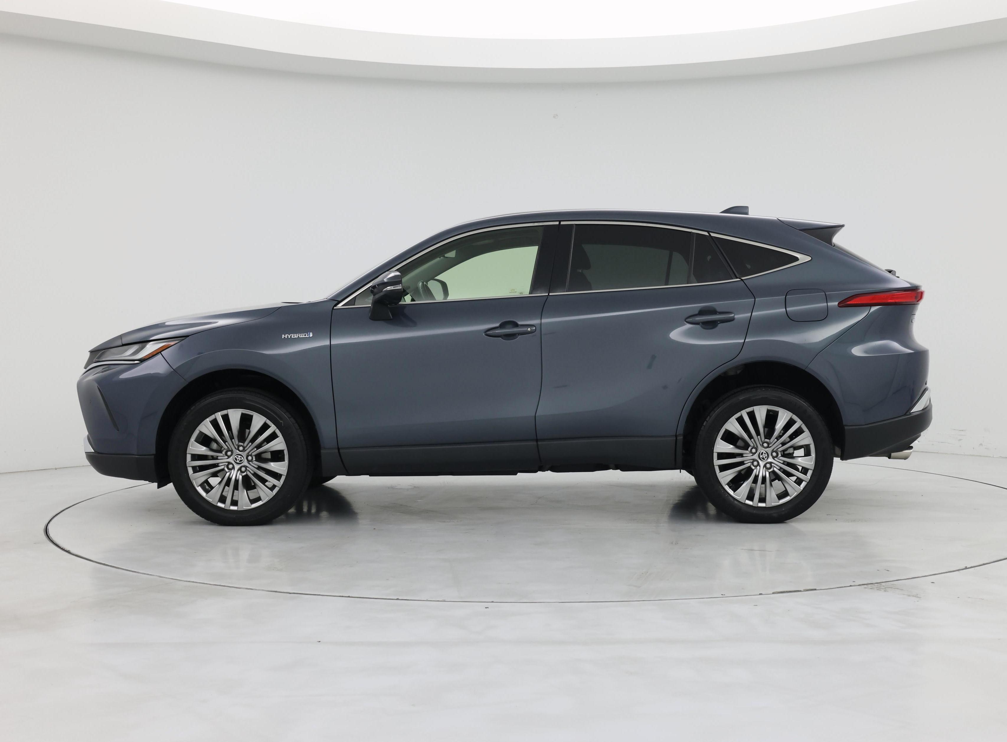 Thumbnail: 2021 Toyota Venza - 3