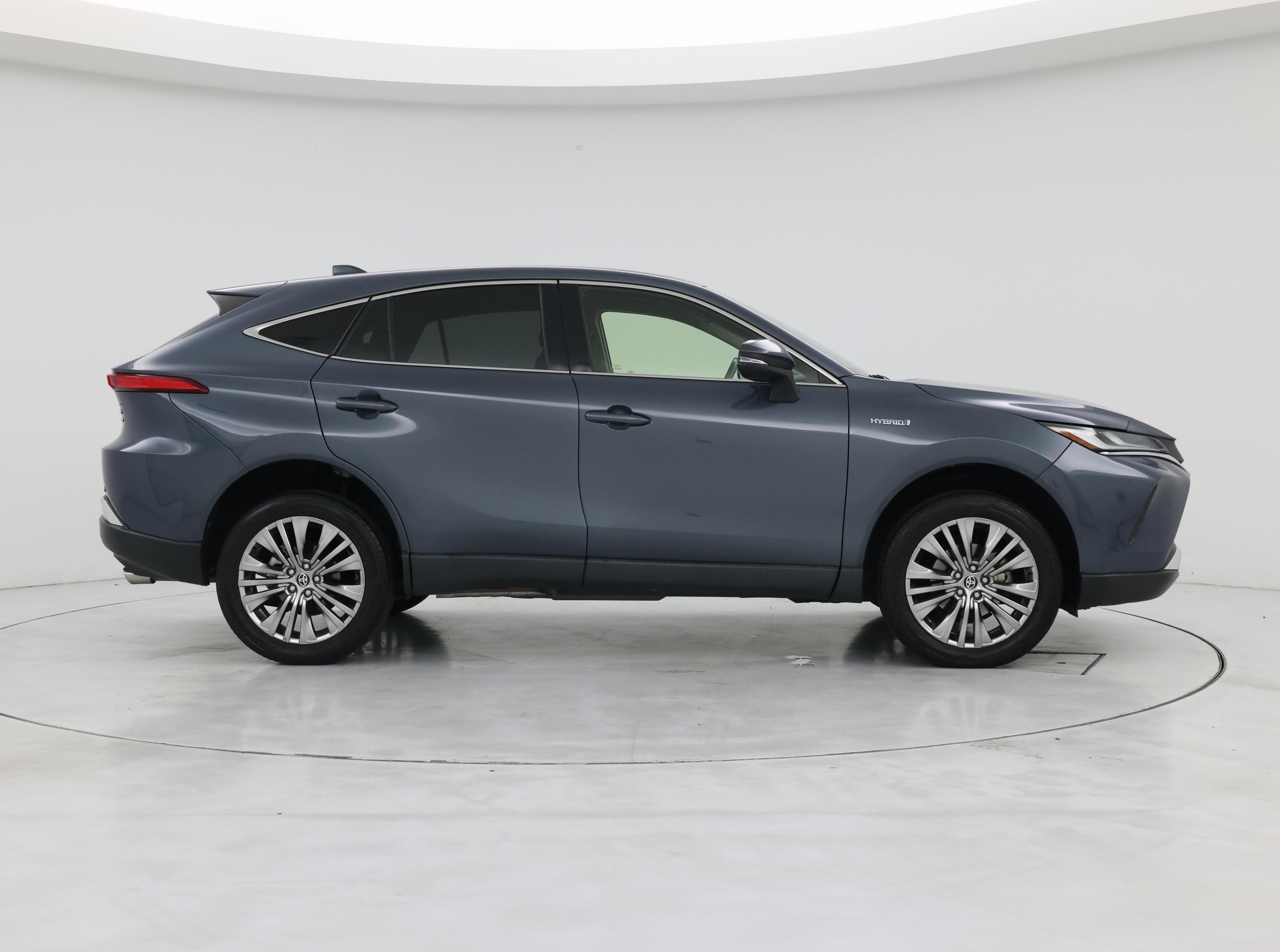 Thumbnail: 2021 Toyota Venza - 7