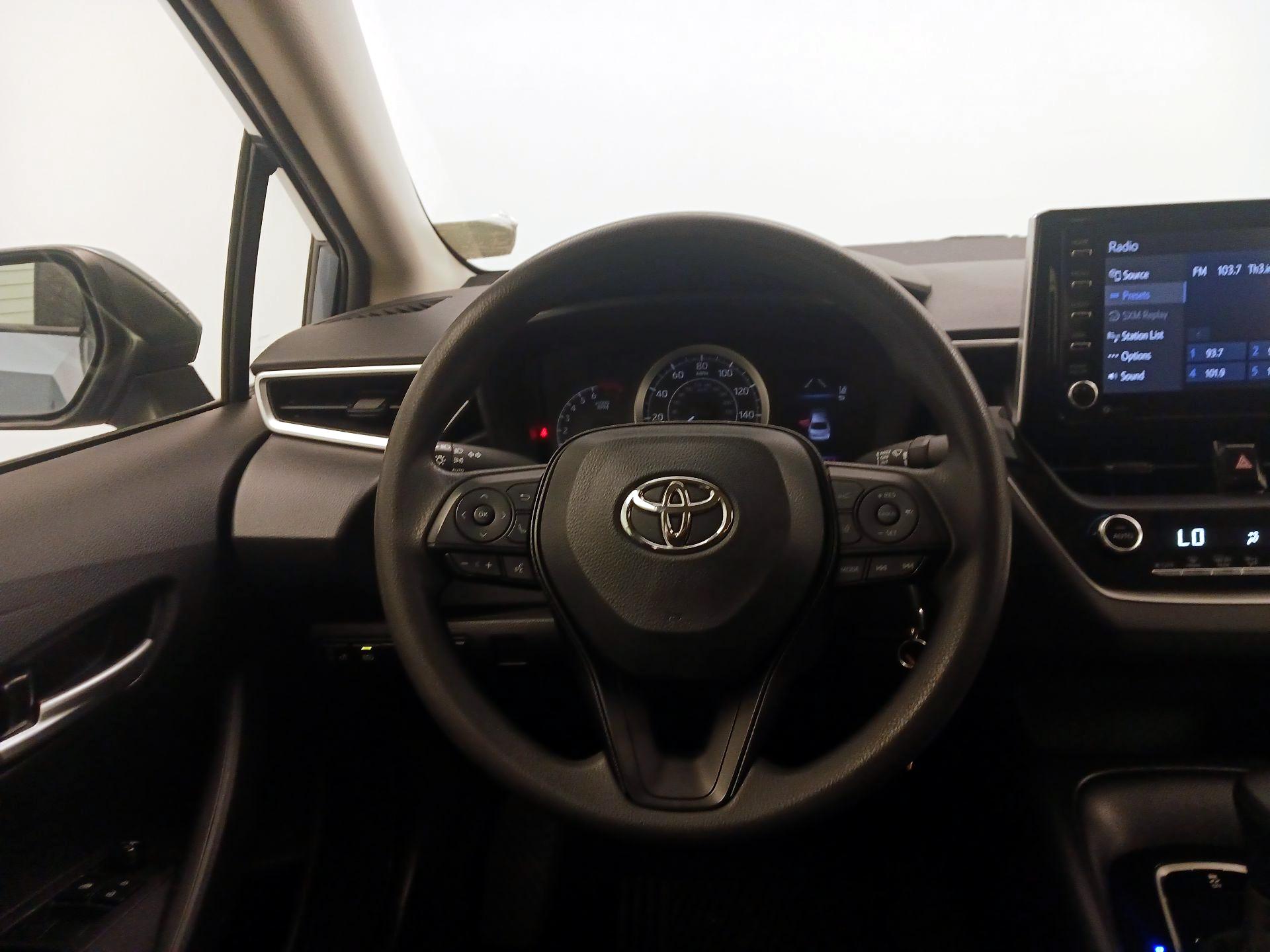 Thumbnail: 2021 Toyota Corolla - 10