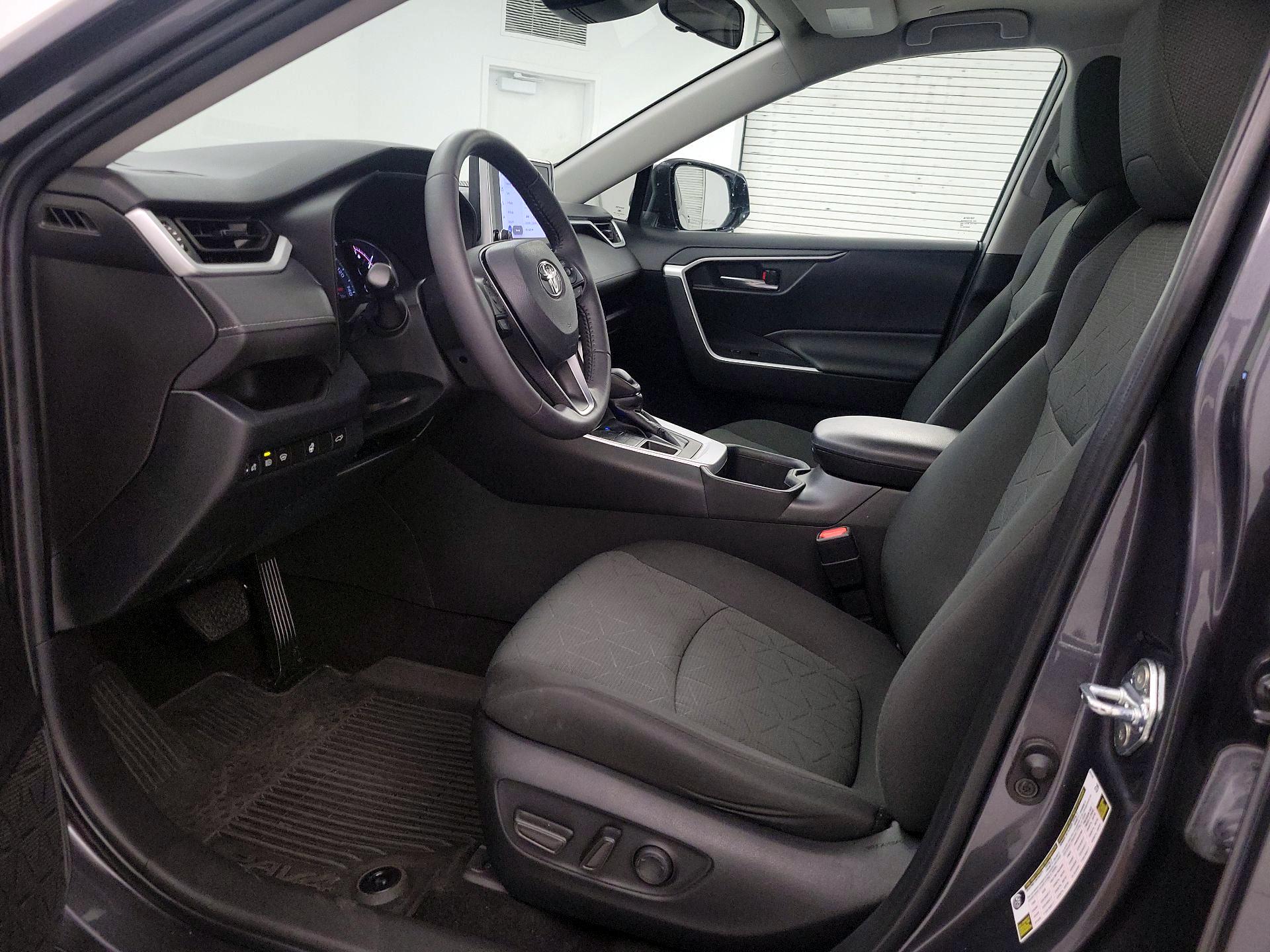Thumbnail: 2023 Toyota RAV4 - 11