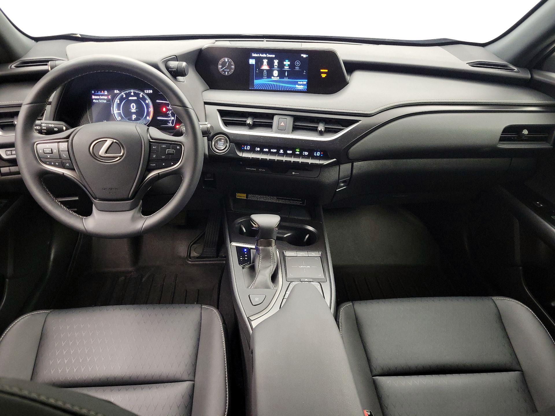 Thumbnail: 2022 Lexus UX - 9