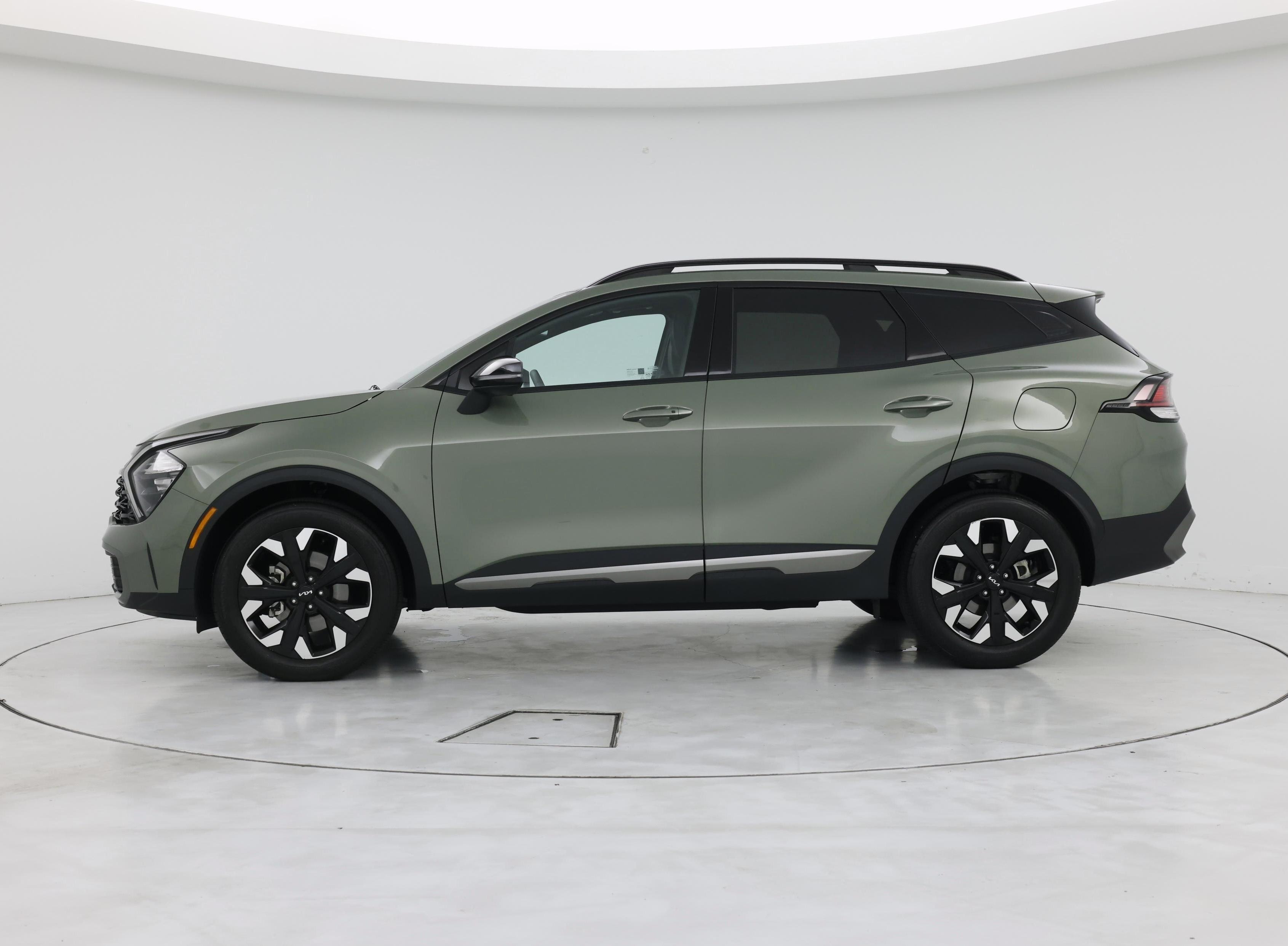 Thumbnail: 2023 Kia Sportage - 3