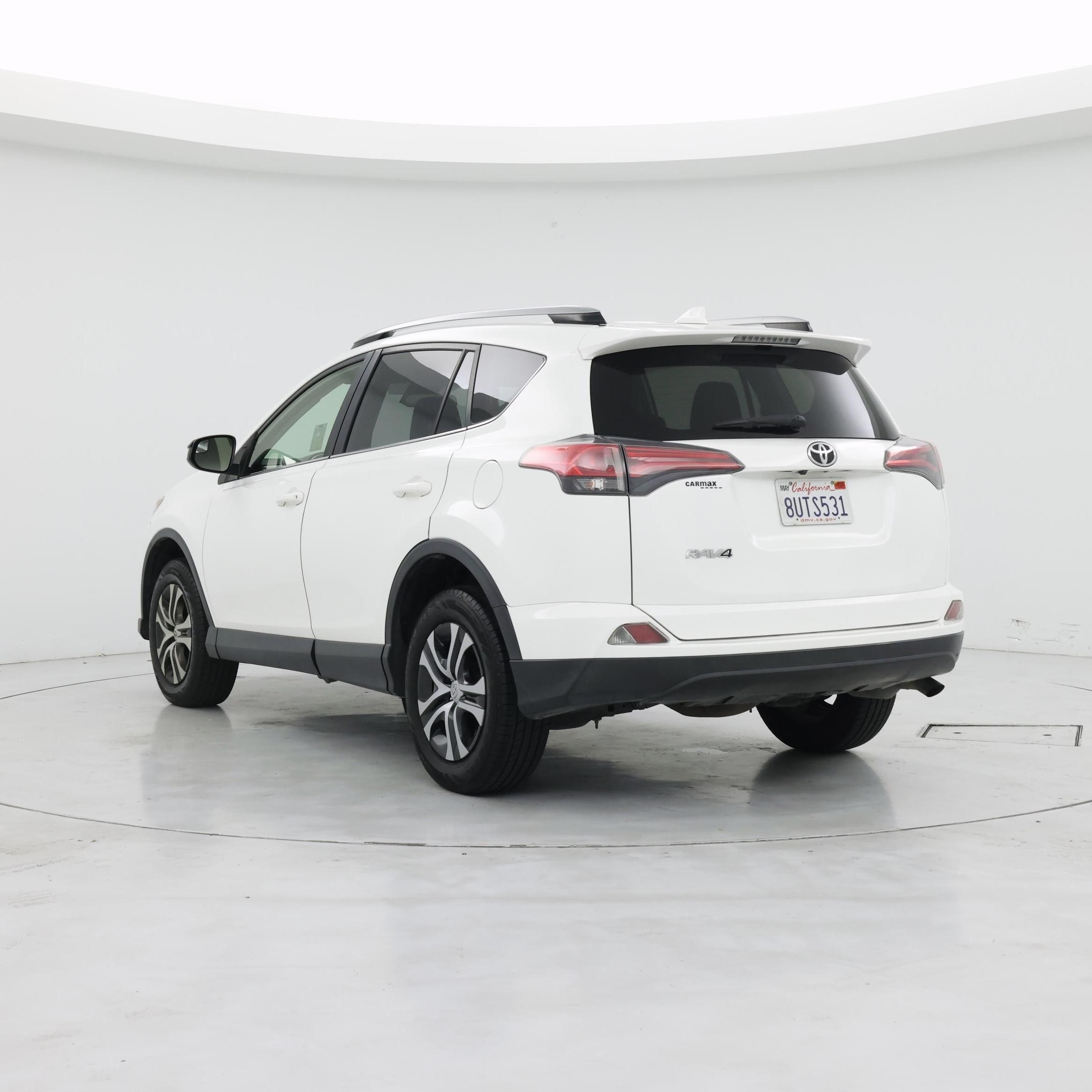 Thumbnail: 2017 Toyota RAV4 - 2