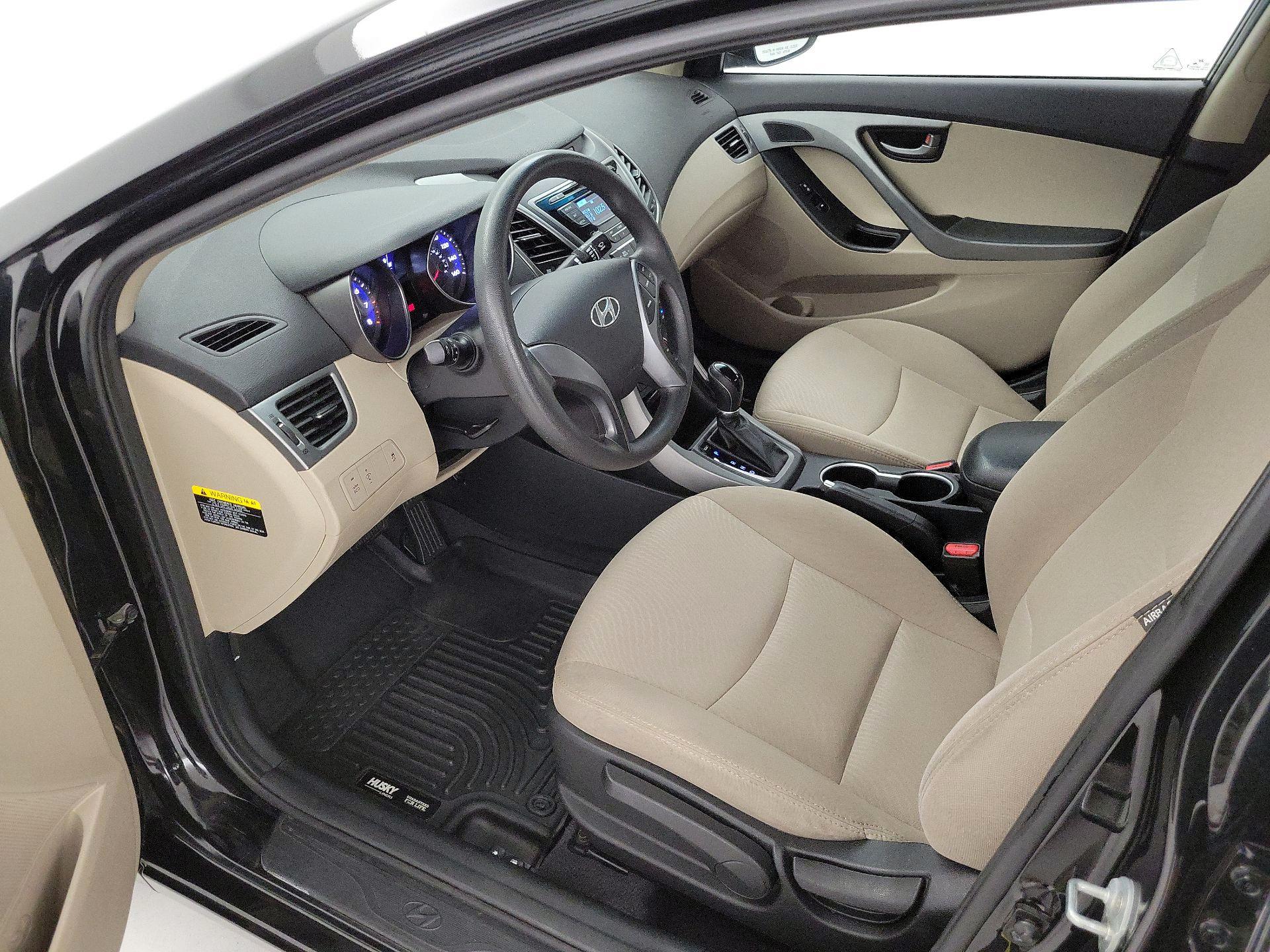 Thumbnail: 2016 Hyundai Elantra - 11