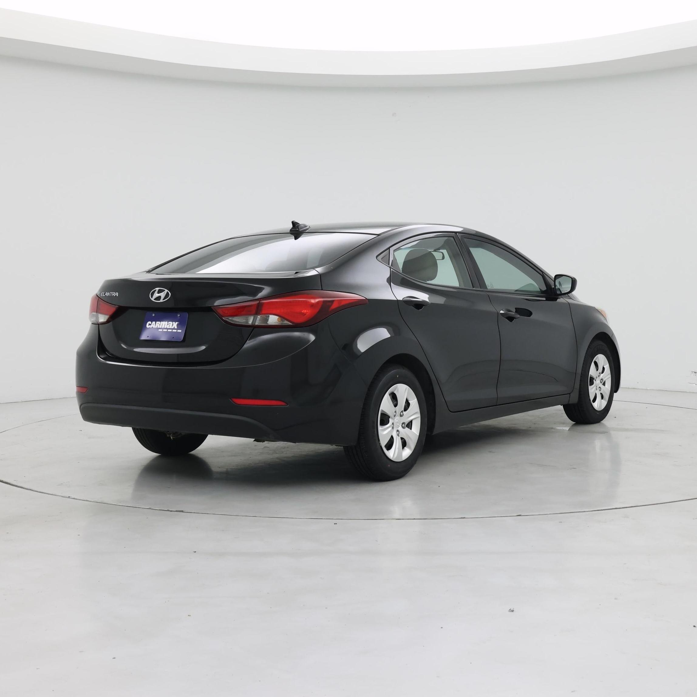 Thumbnail: 2016 Hyundai Elantra - 8